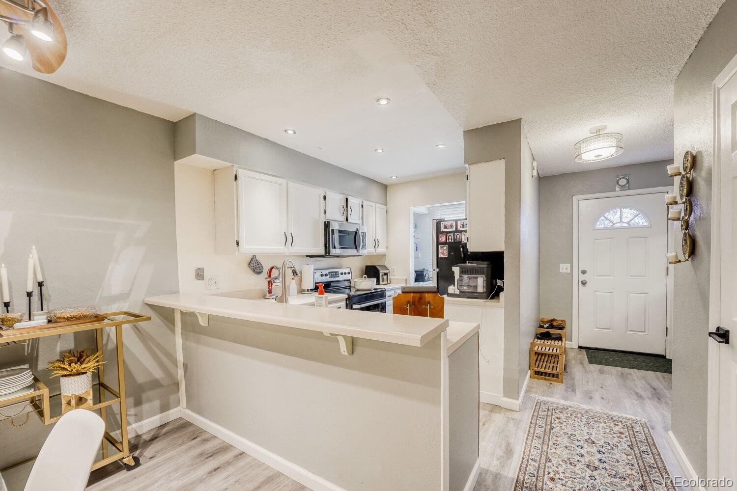 MLS Image #3 for 14486 e hawaii circle b,aurora, Colorado