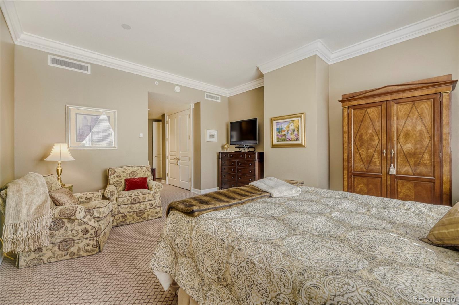 MLS Image #18 for 2400 e cherry creek south drive 203,denver, Colorado