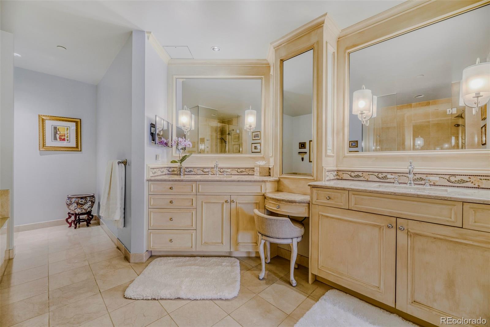 MLS Image #20 for 2400 e cherry creek south drive 203,denver, Colorado