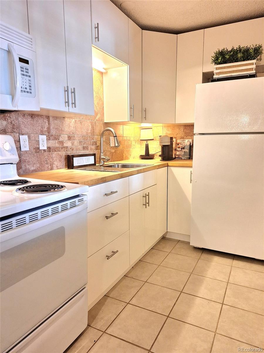 MLS Image #4 for 5995 e iliff avenue,denver, Colorado