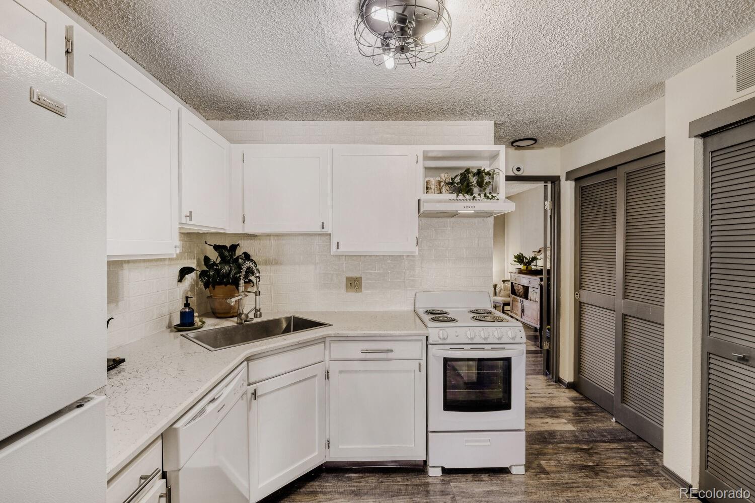 MLS Image #8 for 6414  village lane,colorado springs, Colorado