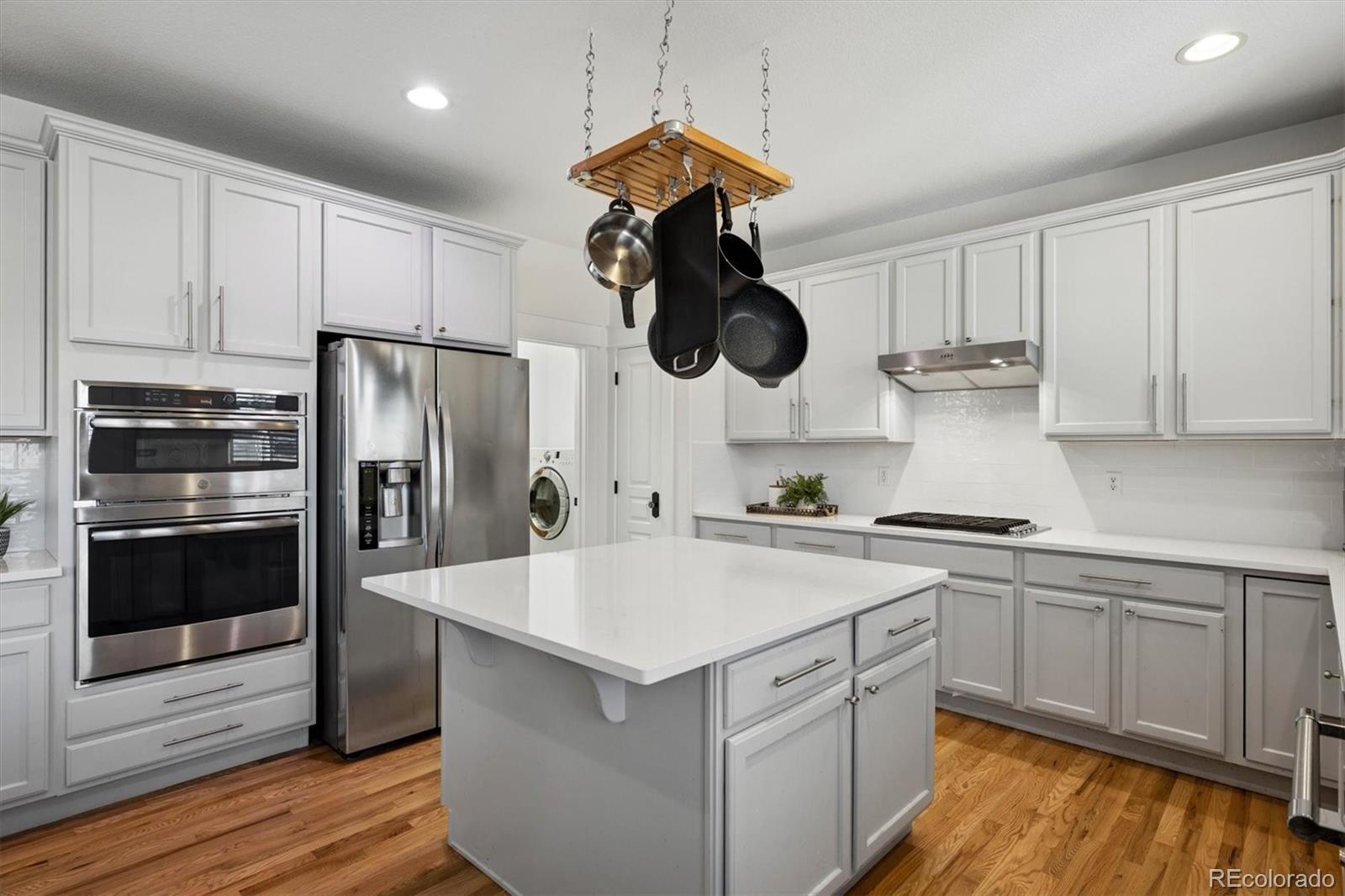 MLS Image #11 for 8775 e 28th avenue,denver, Colorado