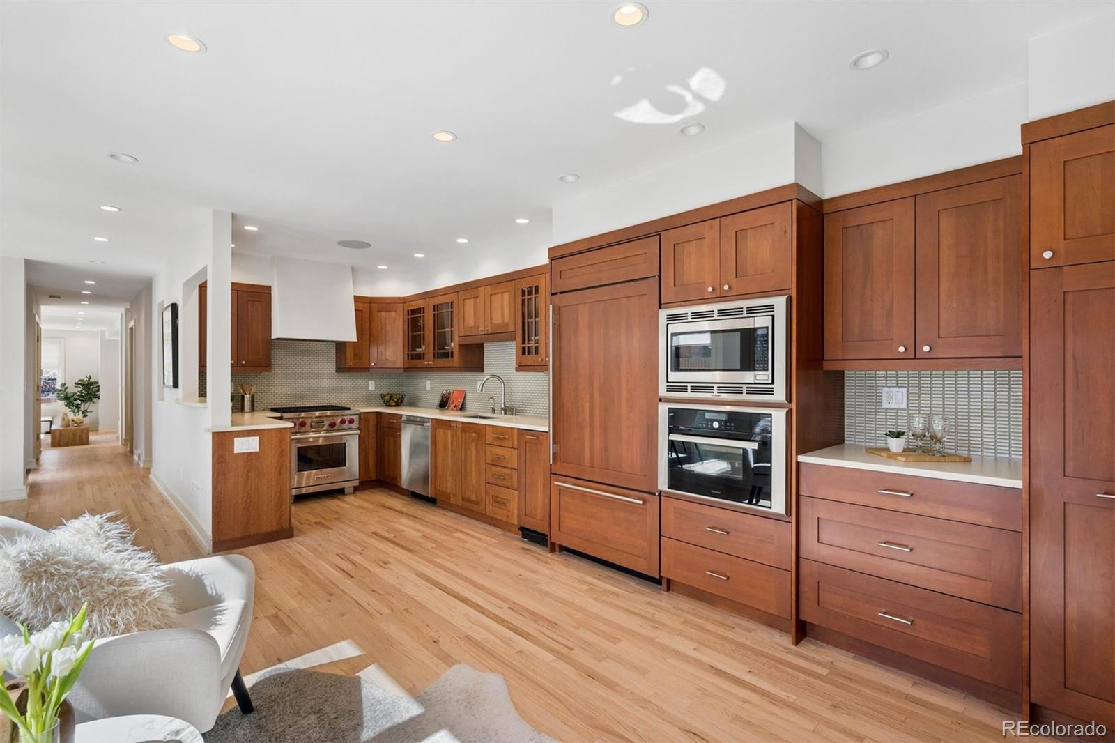 MLS Image #8 for 436  fillmore street,denver, Colorado