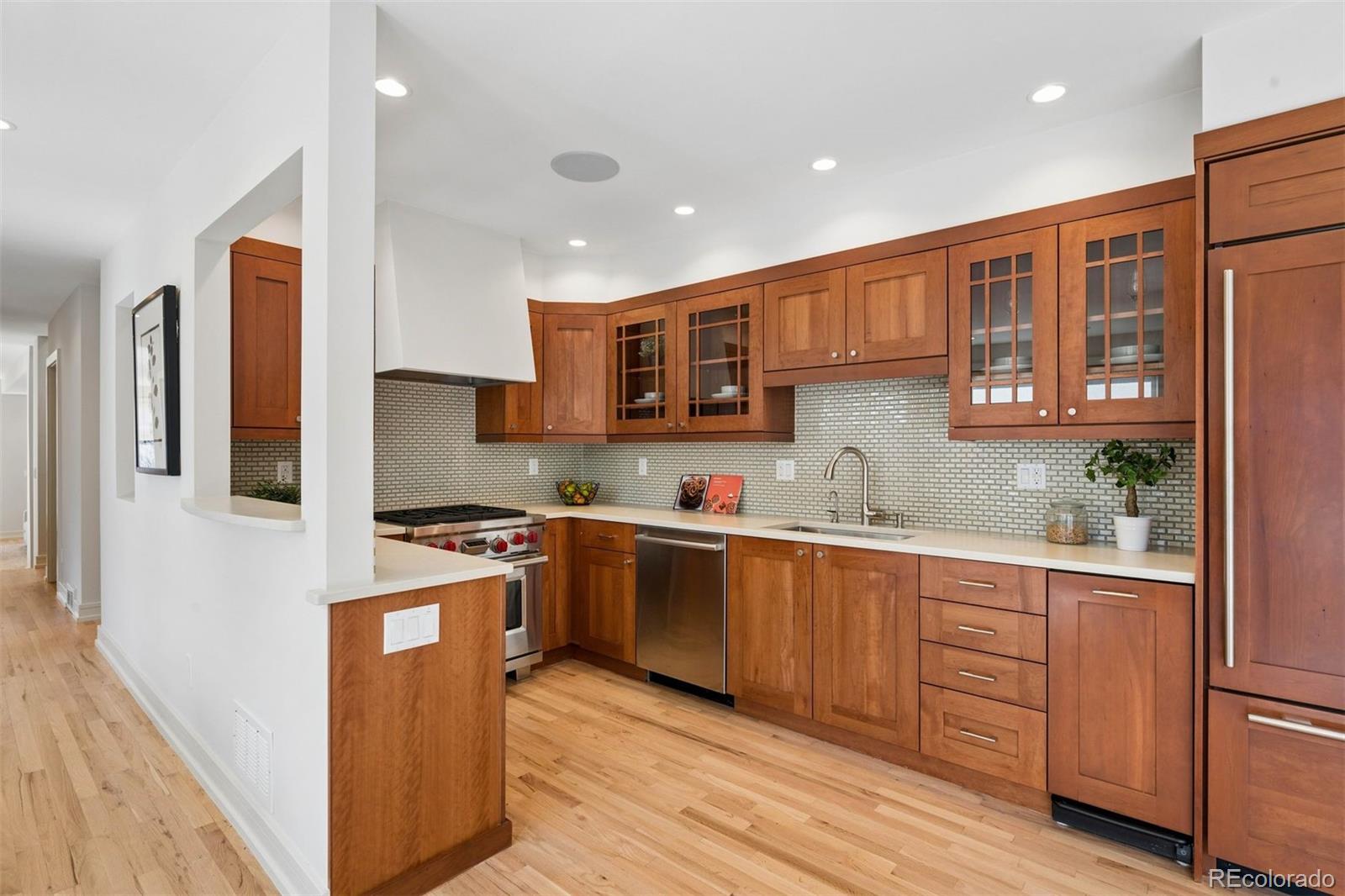 MLS Image #9 for 436  fillmore street,denver, Colorado