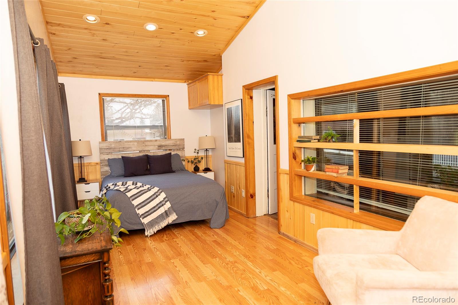 MLS Image #11 for 289 s main street,creede, Colorado