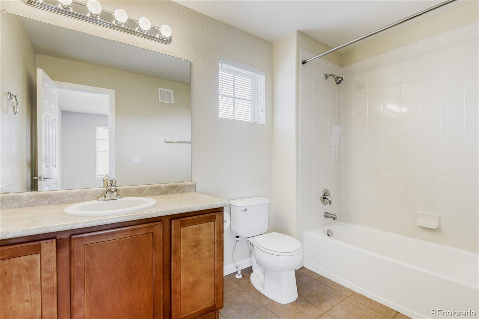 MLS Image #16 for 7621 s quatar way,aurora, Colorado