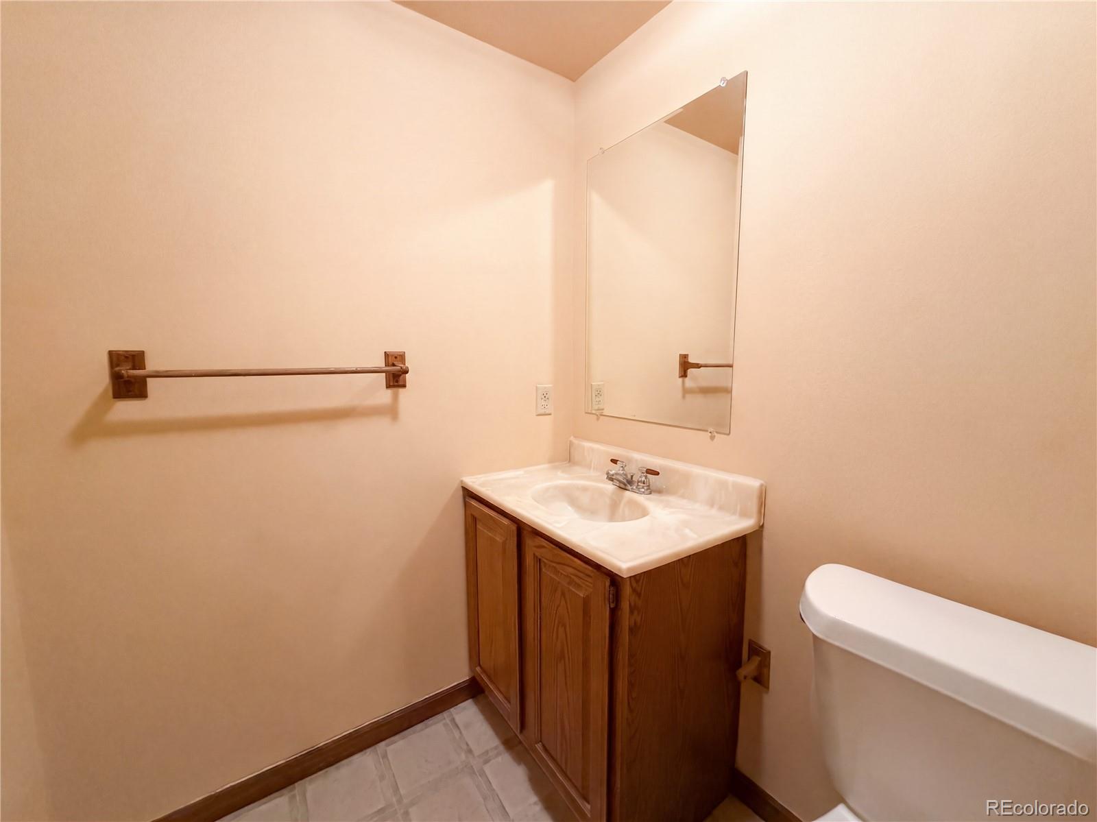 MLS Image #22 for 3075 e long circle,centennial, Colorado