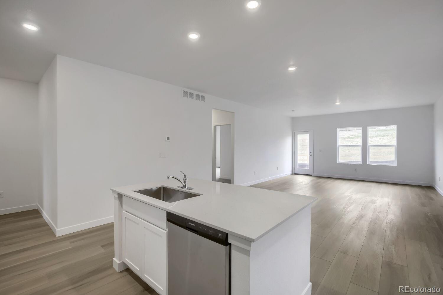 MLS Image #4 for 1758  drumming drive,windsor, Colorado