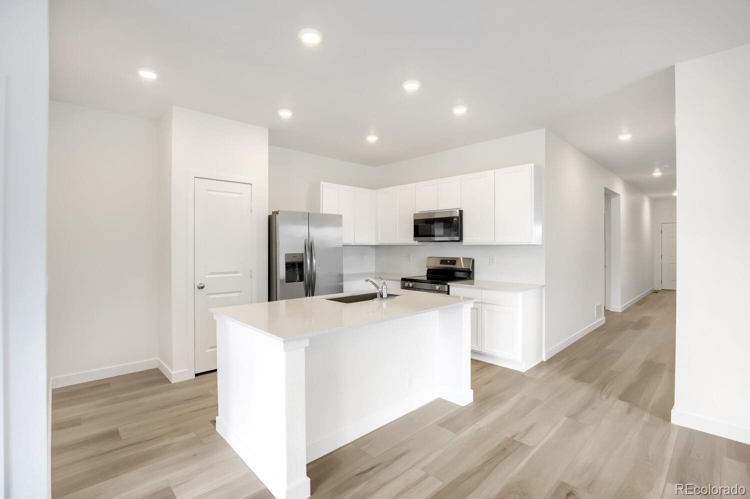 MLS Image #3 for 1790  drumming drive,windsor, Colorado