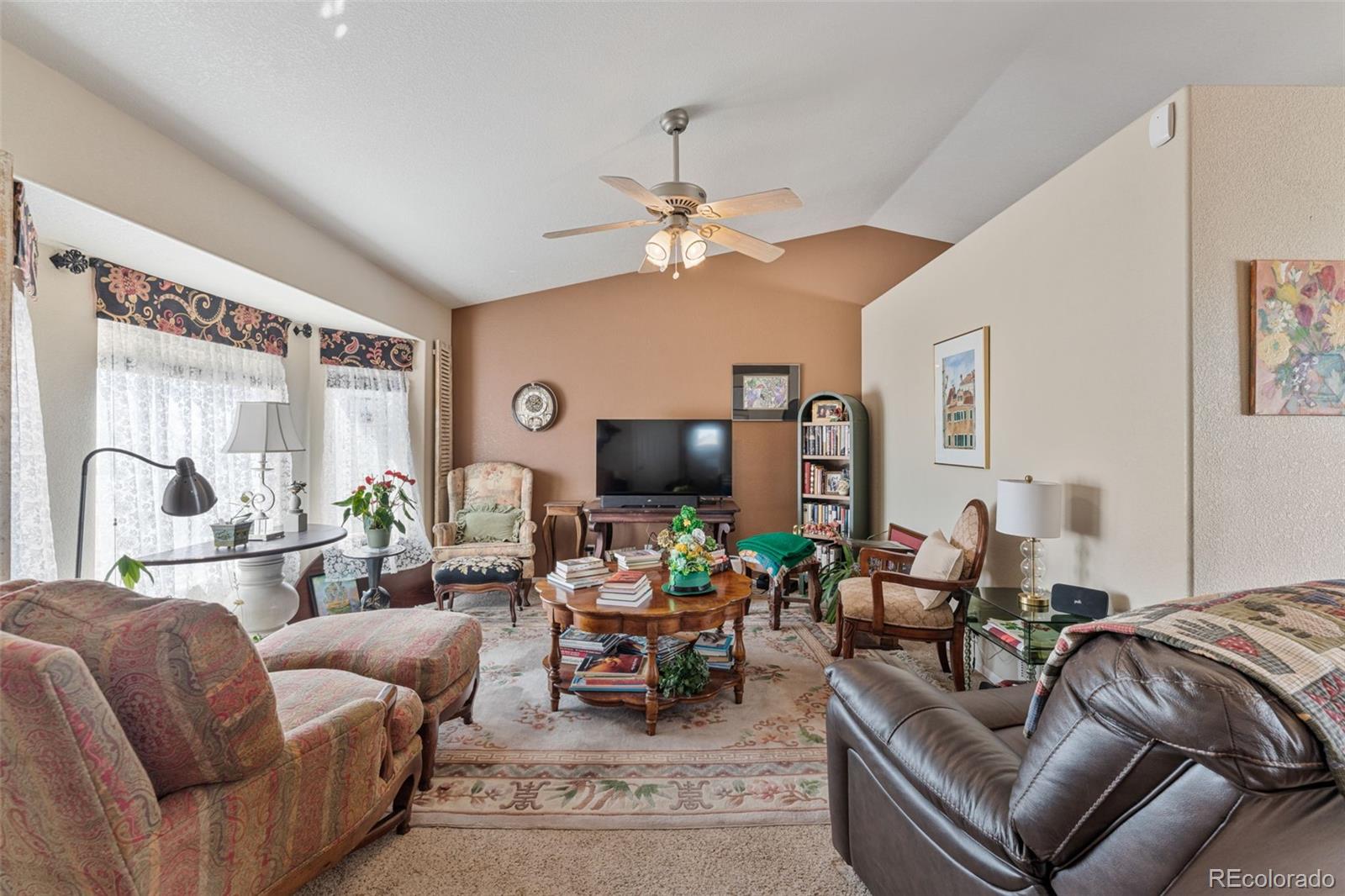 MLS Image #4 for 429 w strawberry drive,pueblo west, Colorado