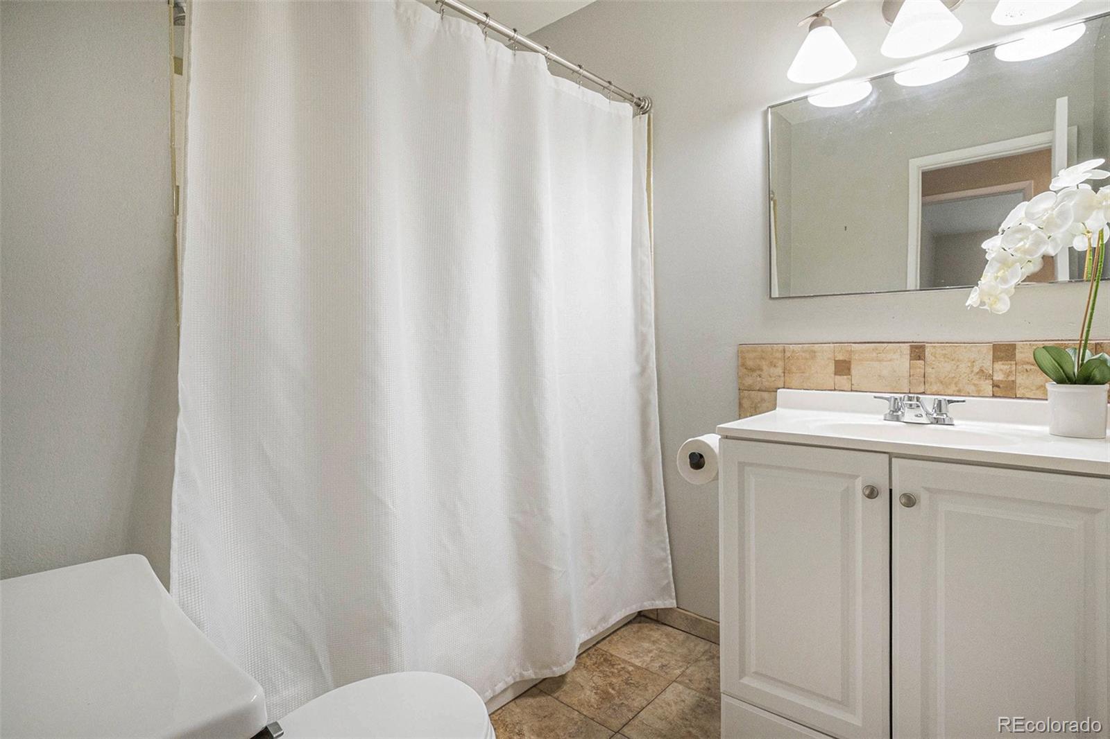 MLS Image #15 for 5573 s lowell boulevard,littleton, Colorado