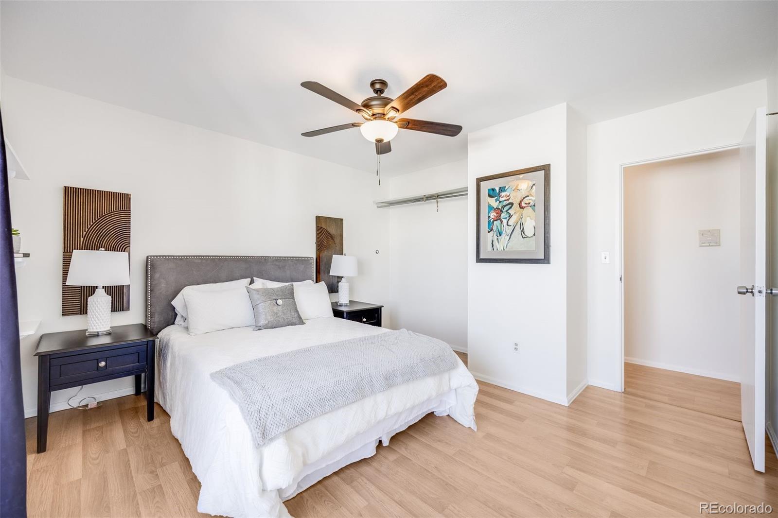 MLS Image #14 for 4110  hale parkway,denver, Colorado