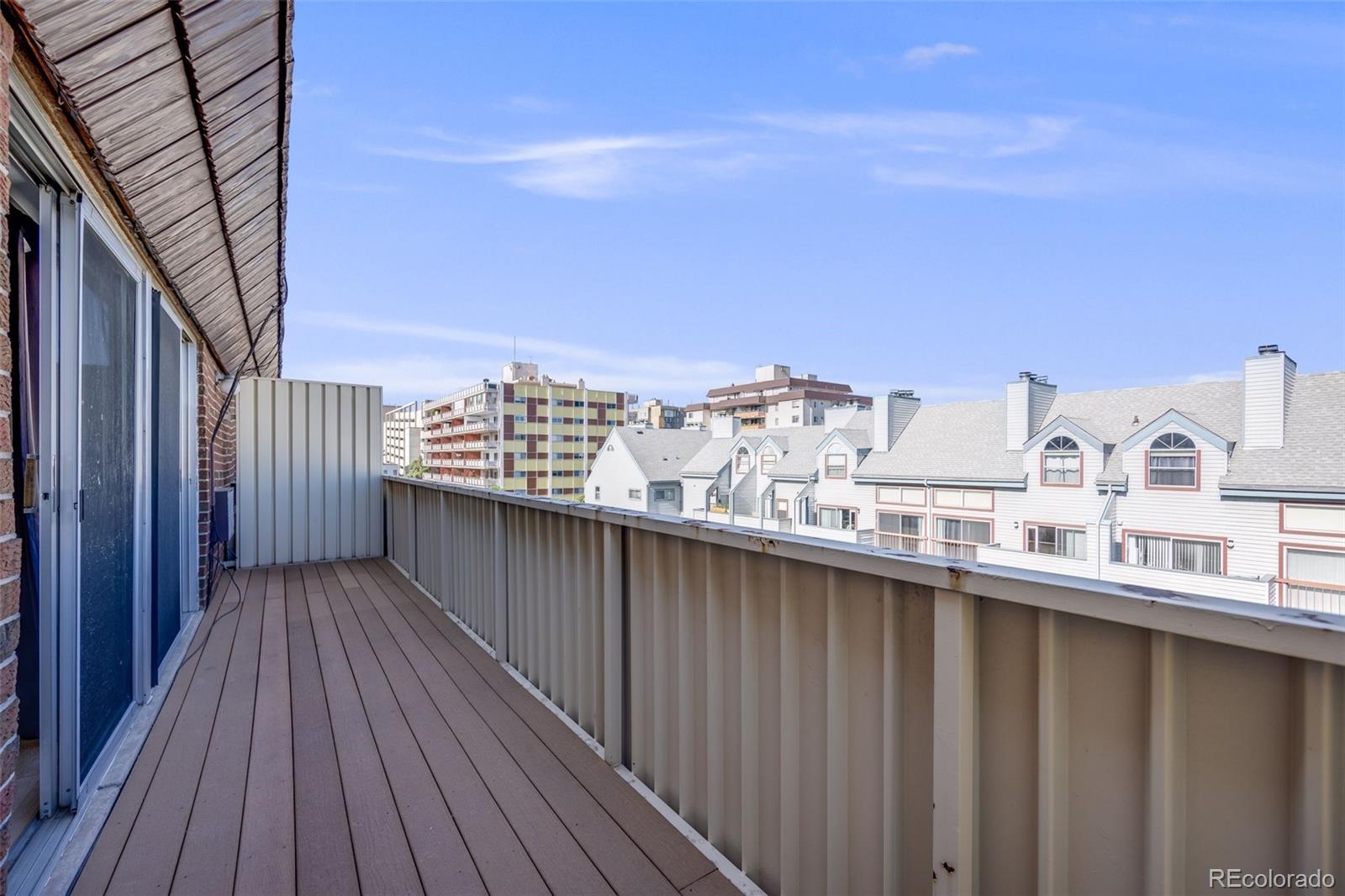 MLS Image #16 for 4110  hale parkway,denver, Colorado
