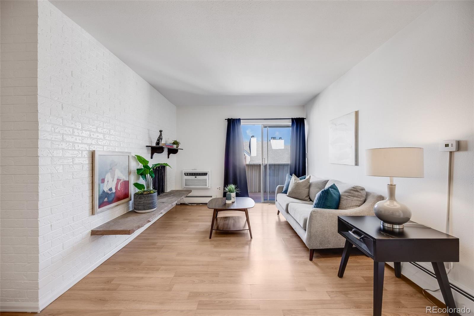MLS Image #8 for 4110  hale parkway,denver, Colorado