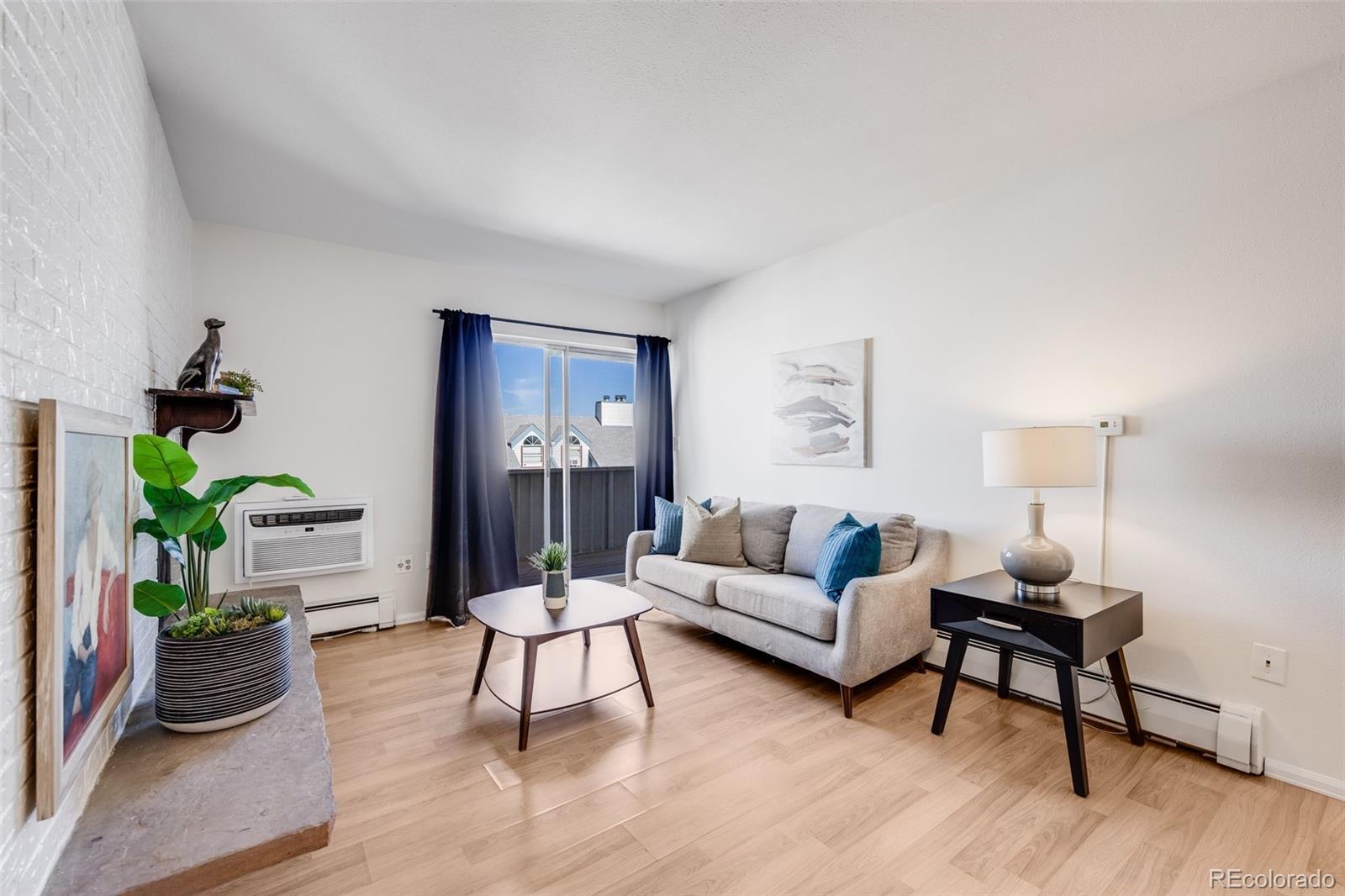 MLS Image #9 for 4110  hale parkway,denver, Colorado