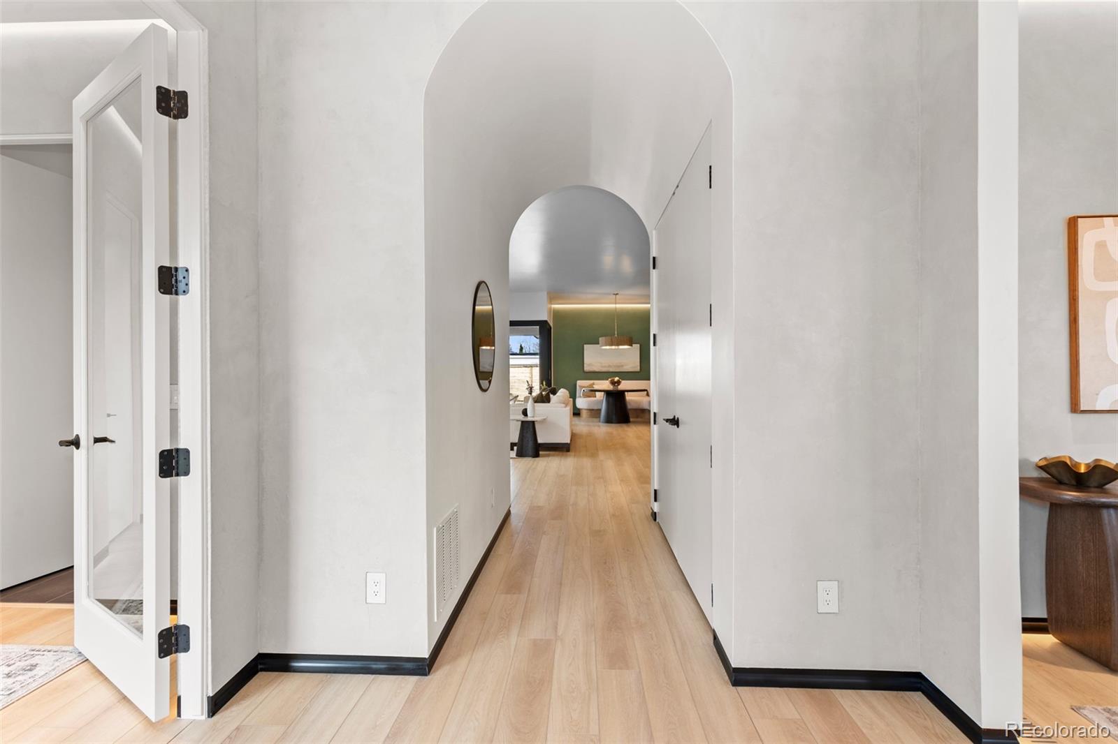 MLS Image #2 for 1525 s milwaukee street,denver, Colorado