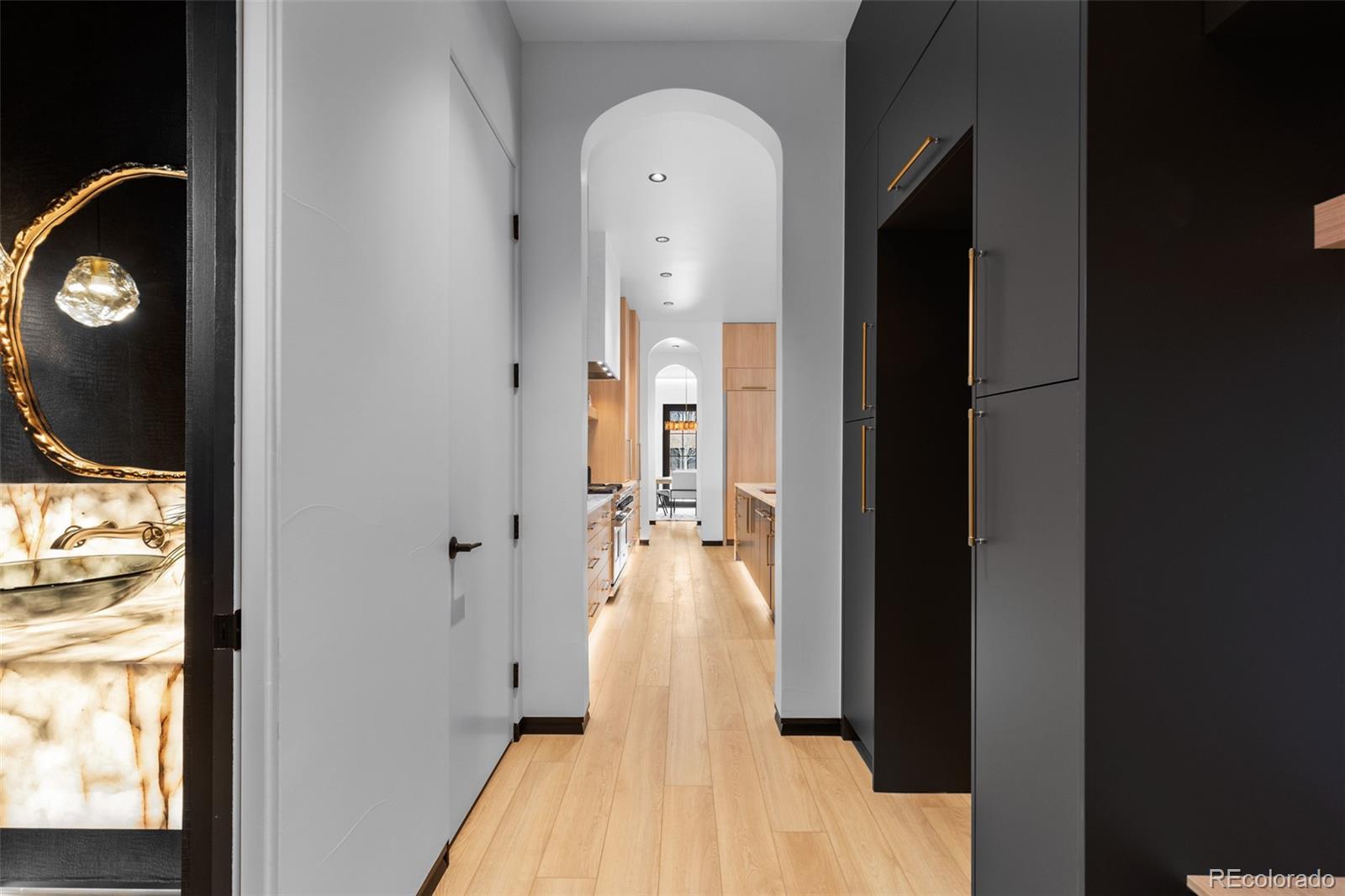 MLS Image #22 for 1525 s milwaukee street,denver, Colorado