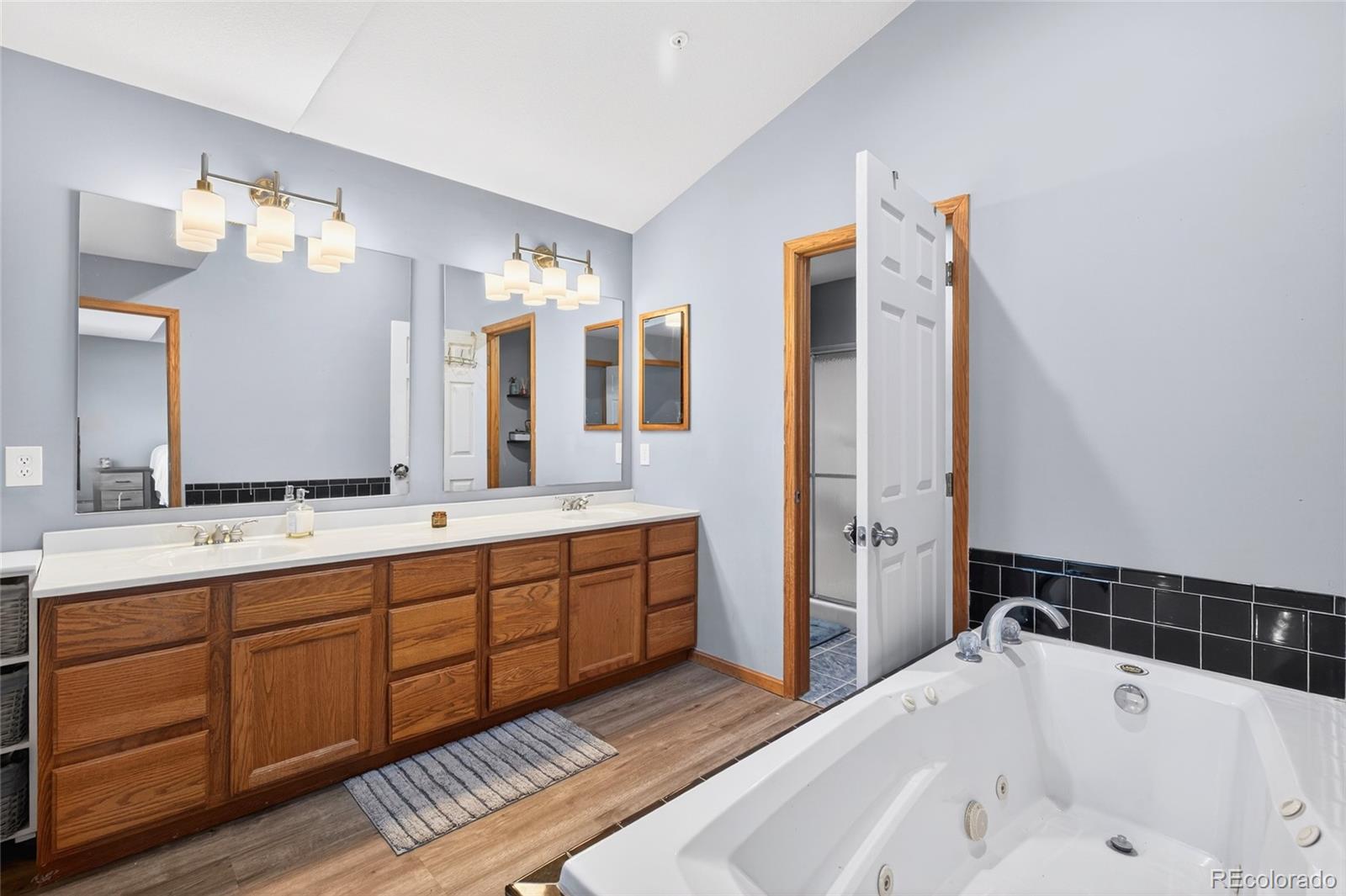 MLS Image #21 for 11470  riverdale road,denver, Colorado