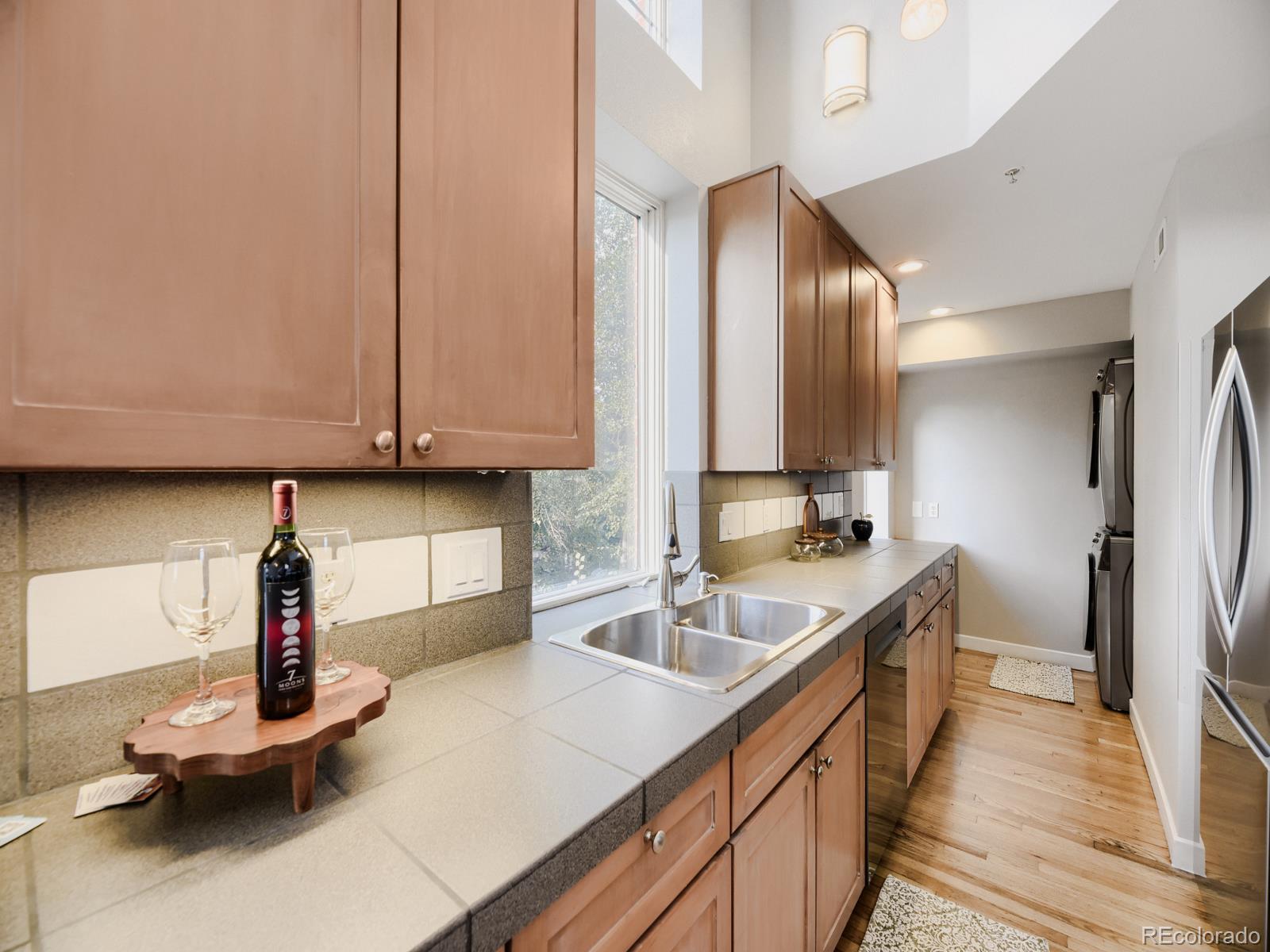 MLS Image #13 for 790 n clarkson street,denver, Colorado