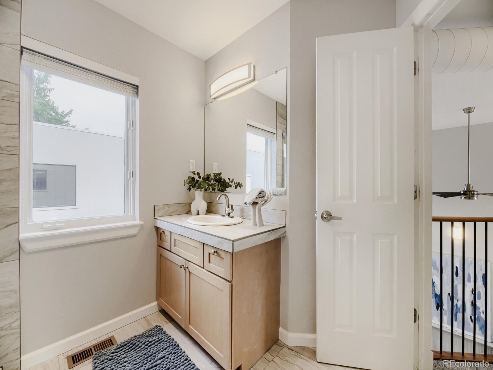 MLS Image #19 for 790 n clarkson street,denver, Colorado