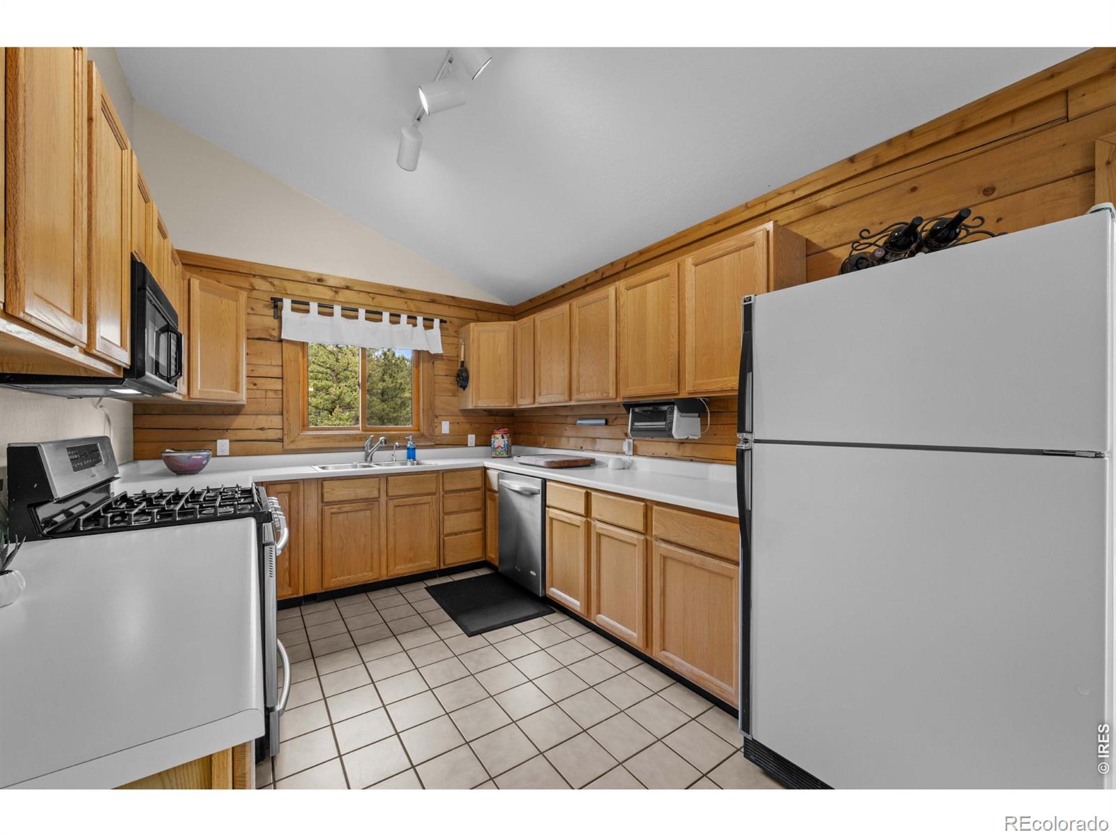MLS Image #14 for 310  wendelyn way,boulder, Colorado