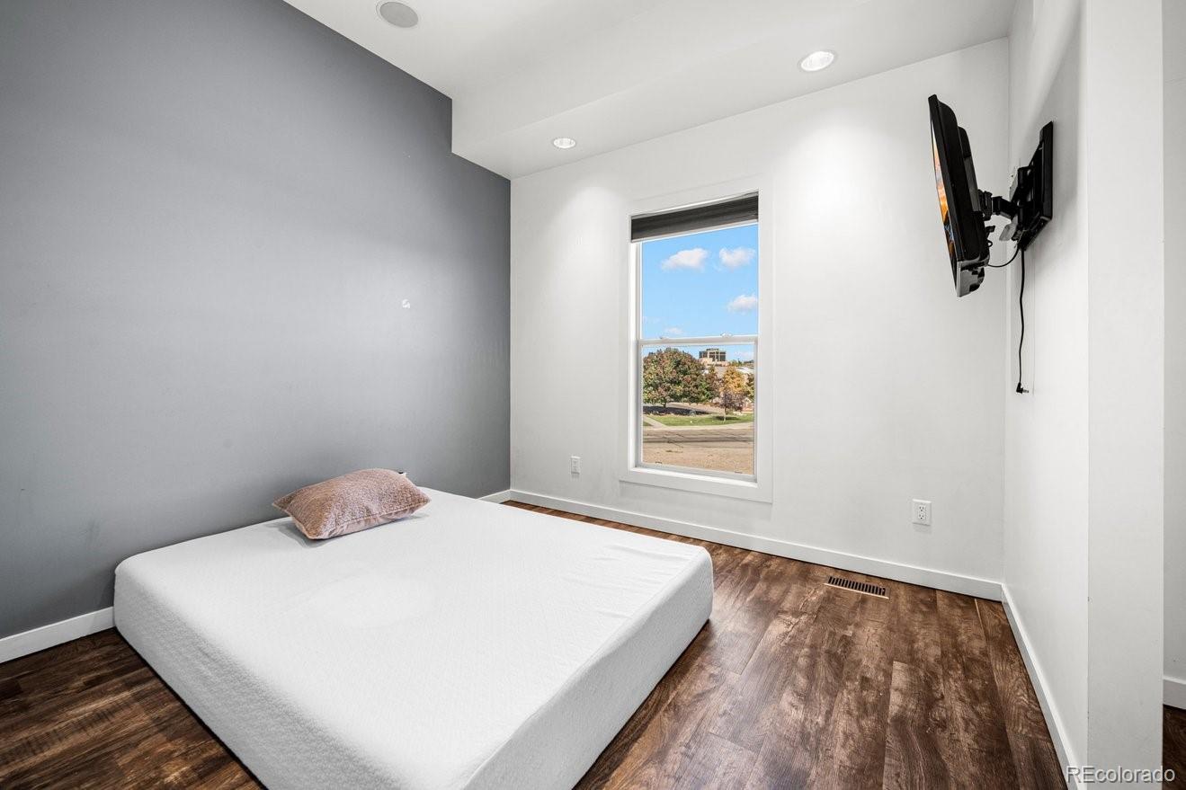 MLS Image #18 for 231 w riverwalk ,pueblo, Colorado