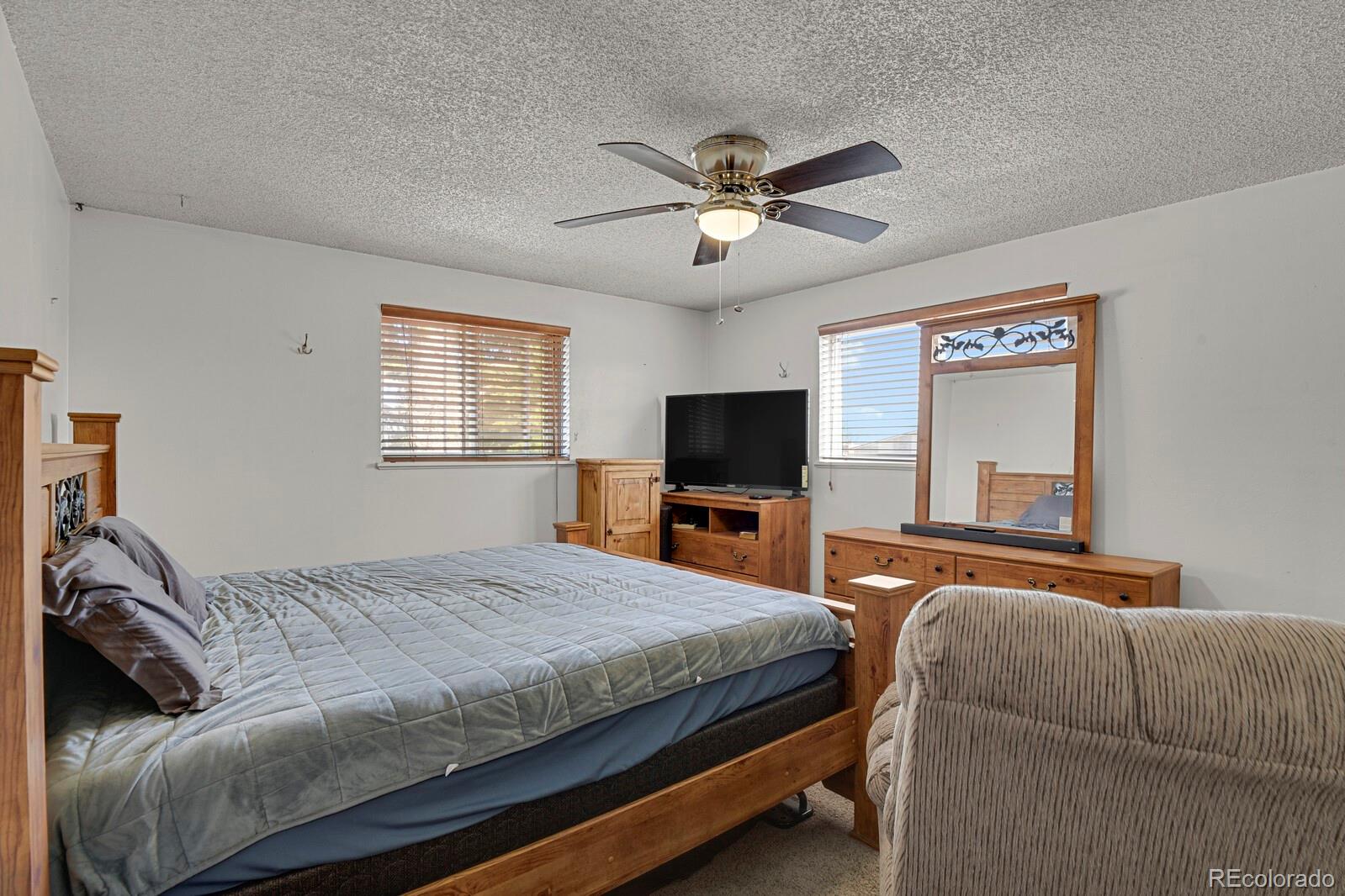 MLS Image #14 for 3031 s nucla street,aurora, Colorado