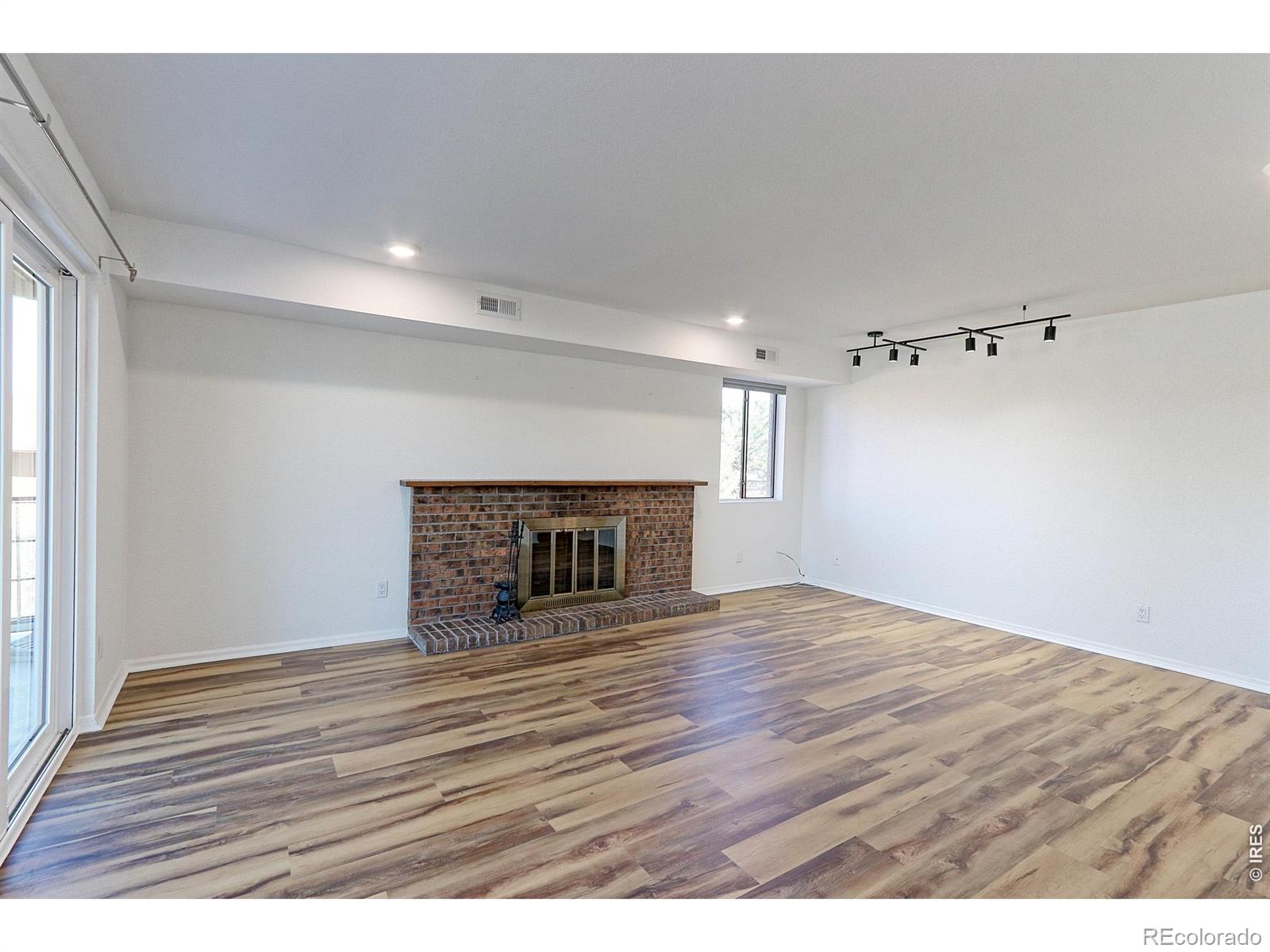 MLS Image #2 for 600  manhattan drive,boulder, Colorado