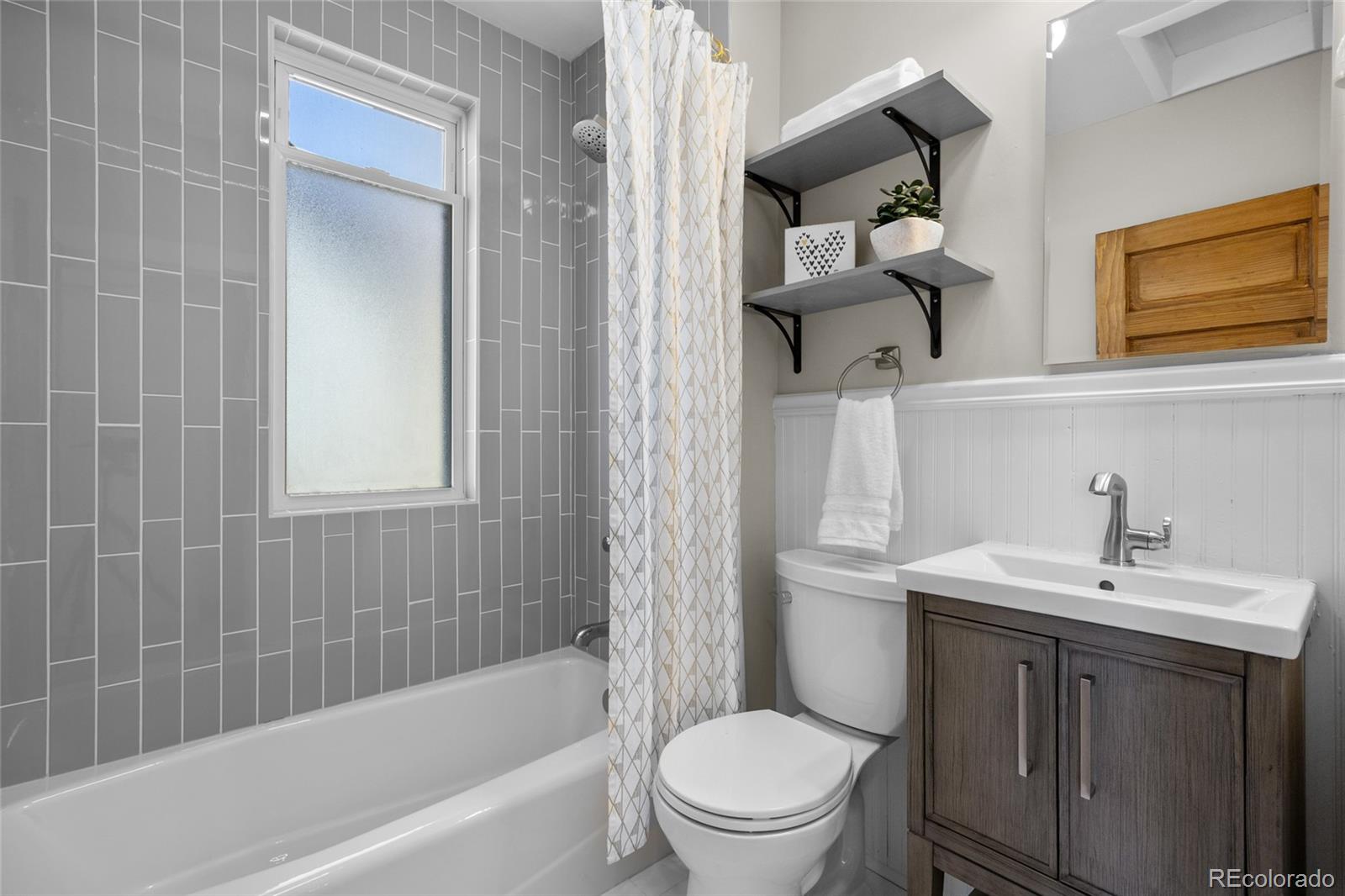 MLS Image #23 for 1054 s pearl street,denver, Colorado