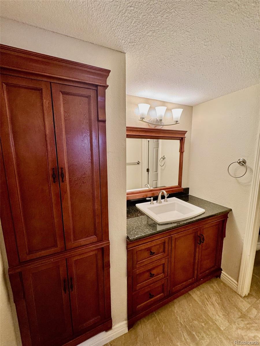 MLS Image #9 for 7665 e eastman avenue,denver, Colorado