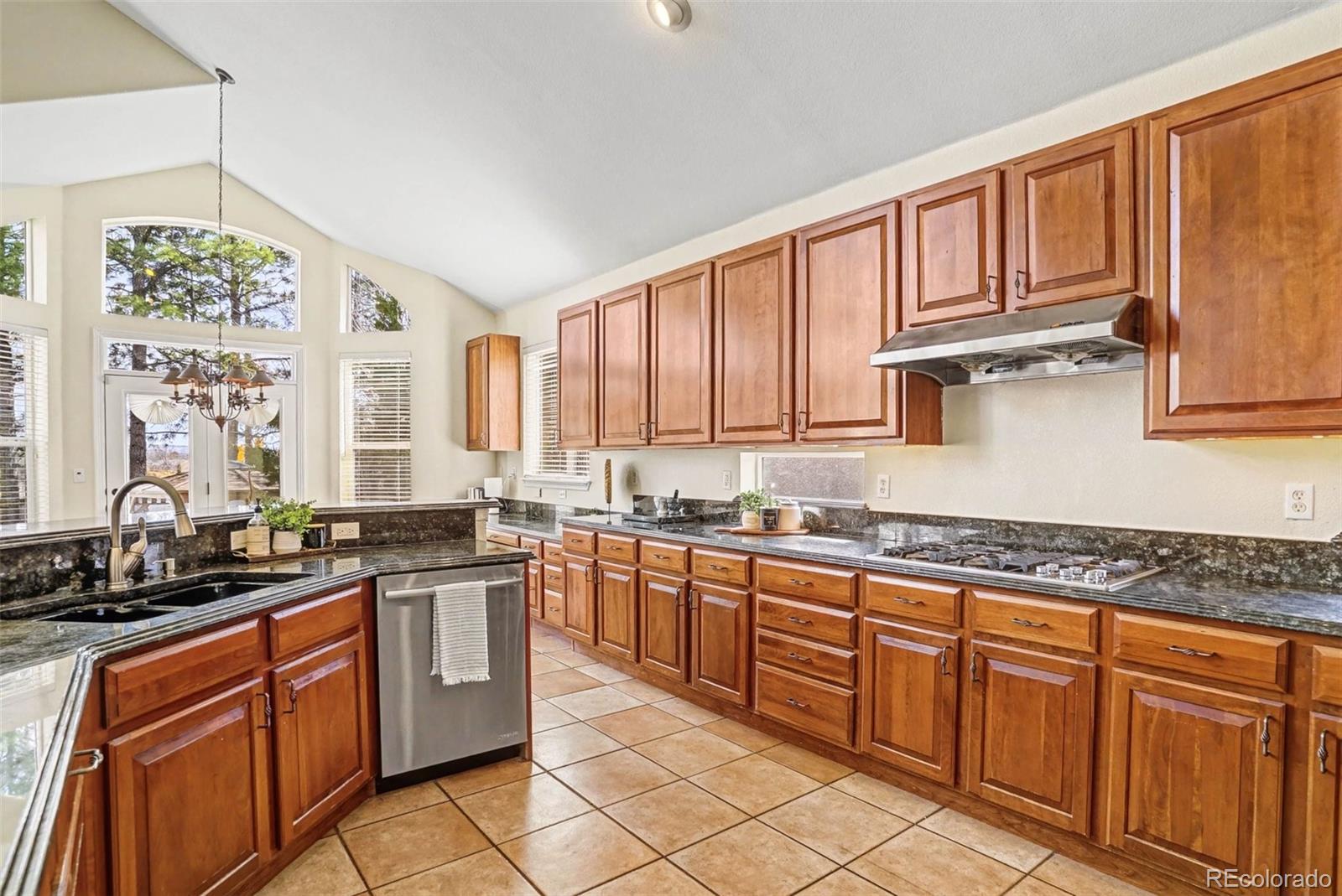 MLS Image #11 for 5564 w ida drive,littleton, Colorado
