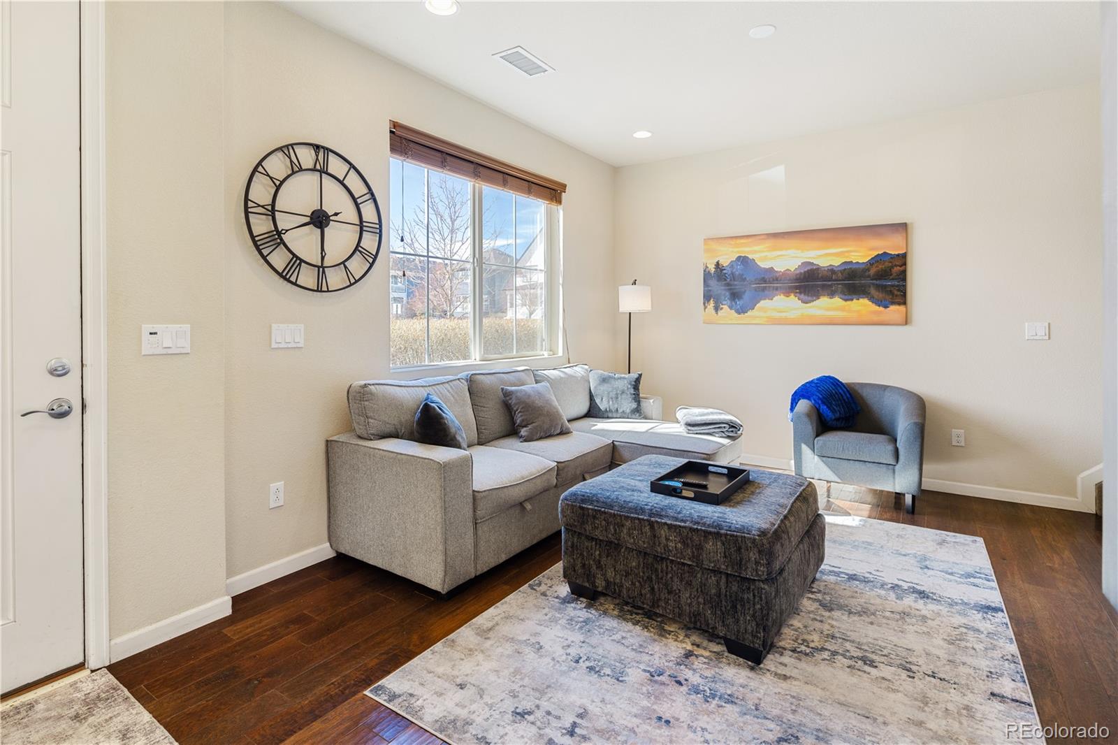 MLS Image #10 for 8025 e 21st avenue,denver, Colorado