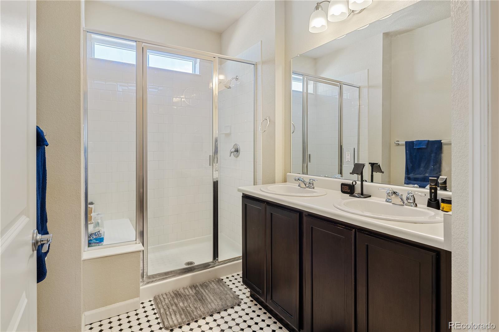 MLS Image #15 for 8025 e 21st avenue,denver, Colorado