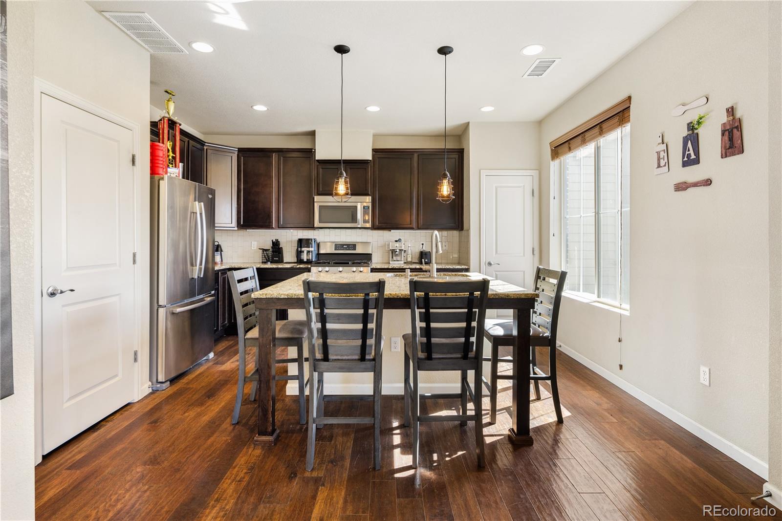 MLS Image #5 for 8025 e 21st avenue,denver, Colorado