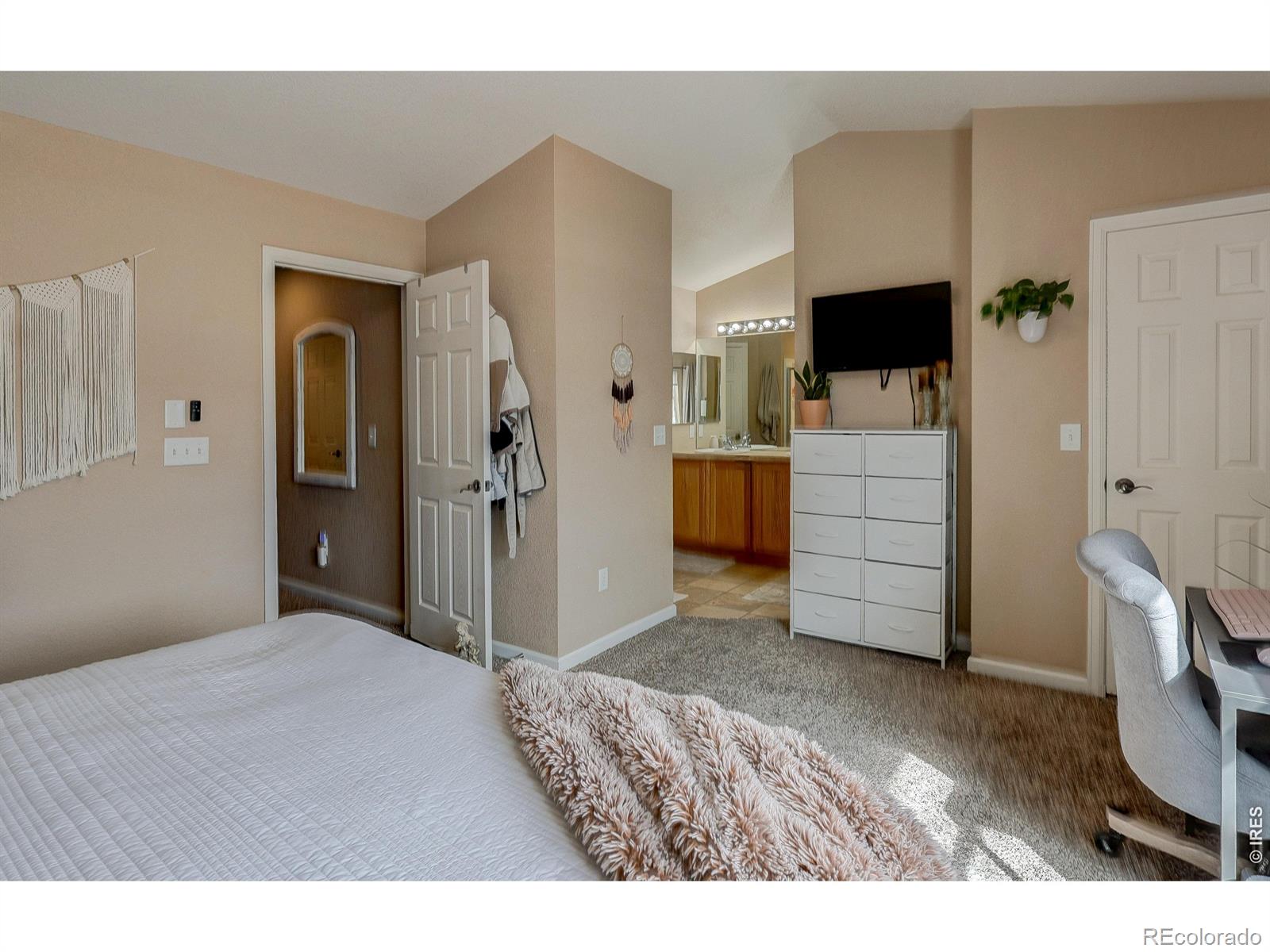 MLS Image #15 for 1911  halfmoon circle,loveland, Colorado