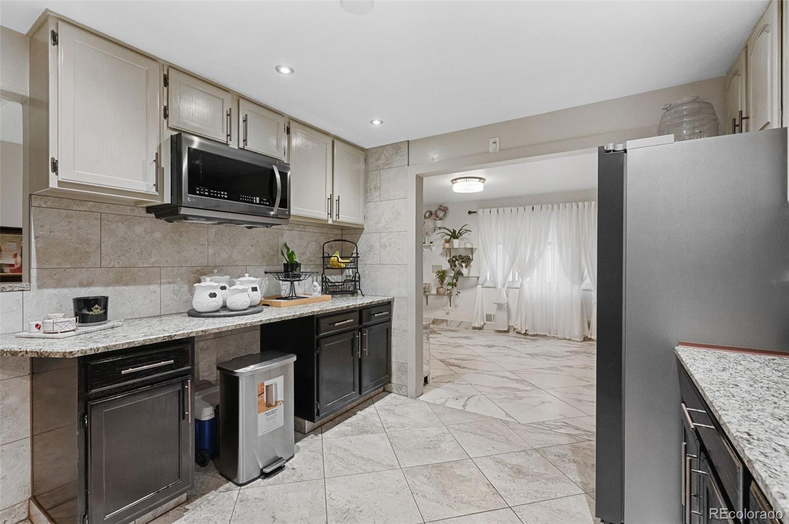 MLS Image #11 for 3017  cimarron street,aurora, Colorado