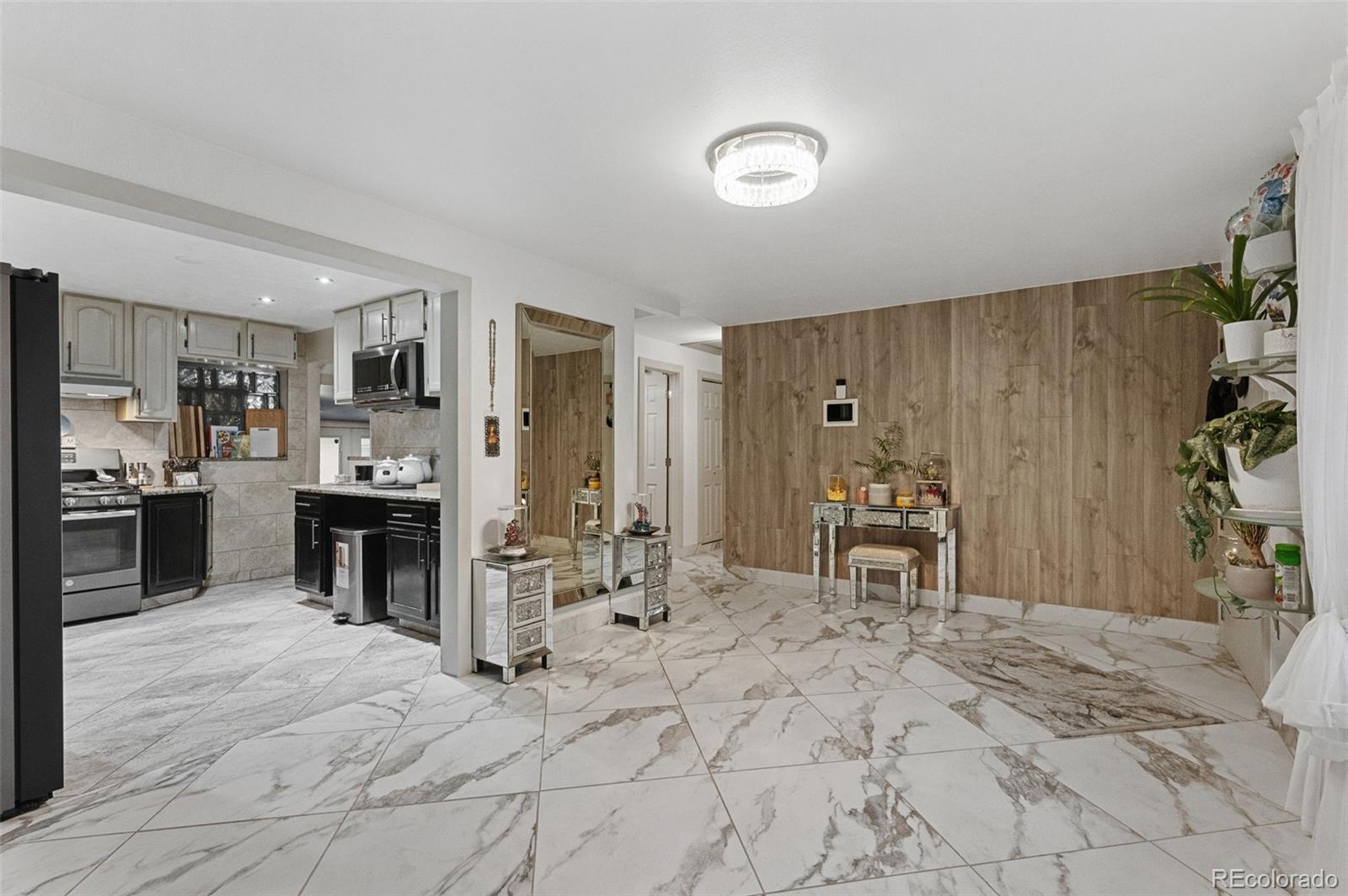 MLS Image #7 for 3017  cimarron street,aurora, Colorado
