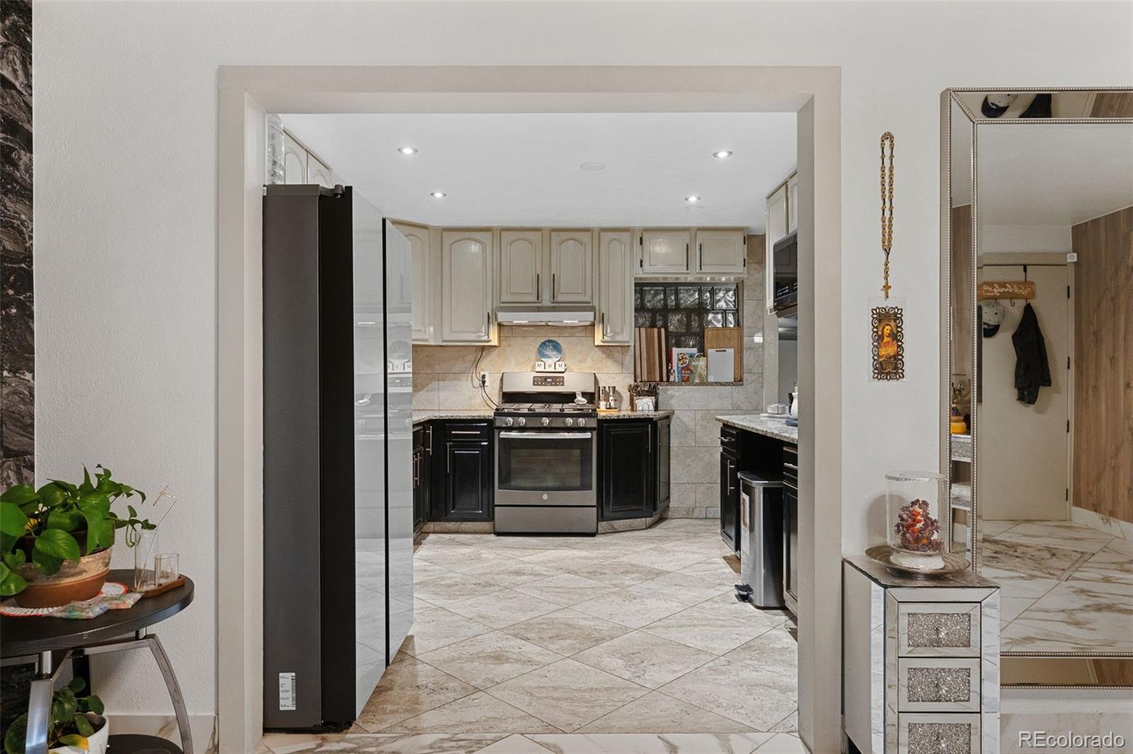 MLS Image #9 for 3017  cimarron street,aurora, Colorado