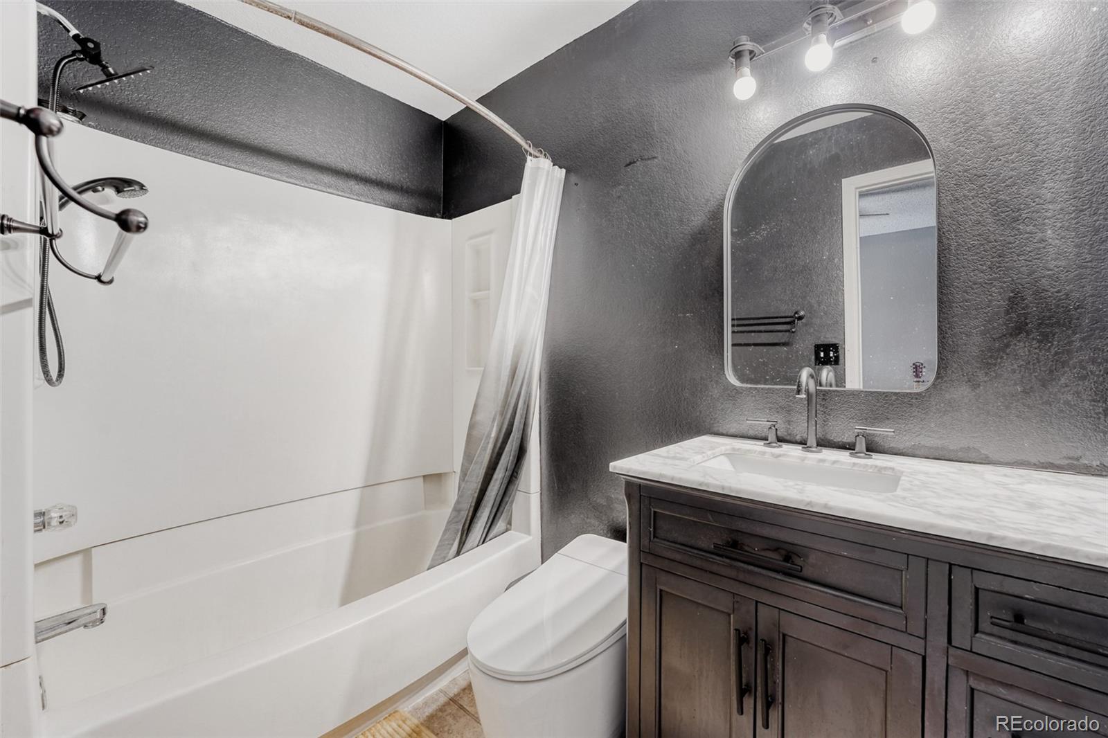 MLS Image #21 for 2624 s gibralter street,aurora, Colorado