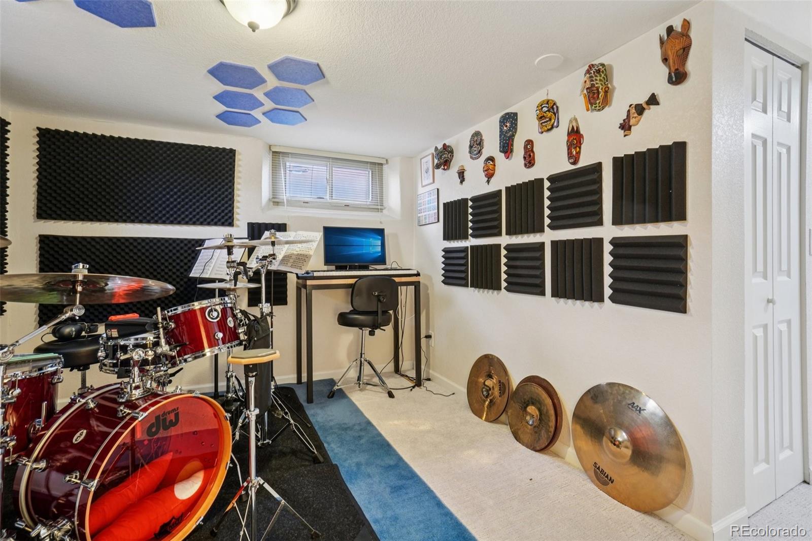 MLS Image #26 for 1525  holly street,denver, Colorado