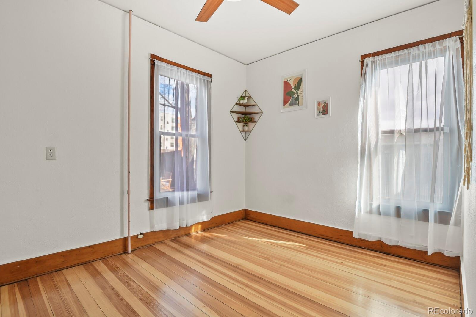 MLS Image #11 for 312 e cimarron street,colorado springs, Colorado