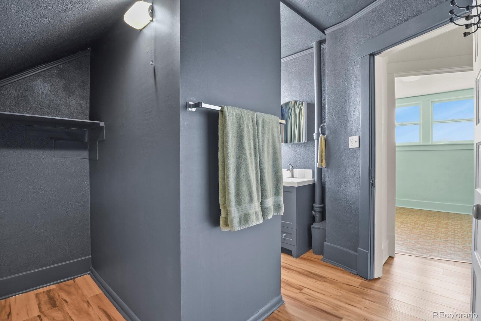 MLS Image #18 for 312 e cimarron street,colorado springs, Colorado