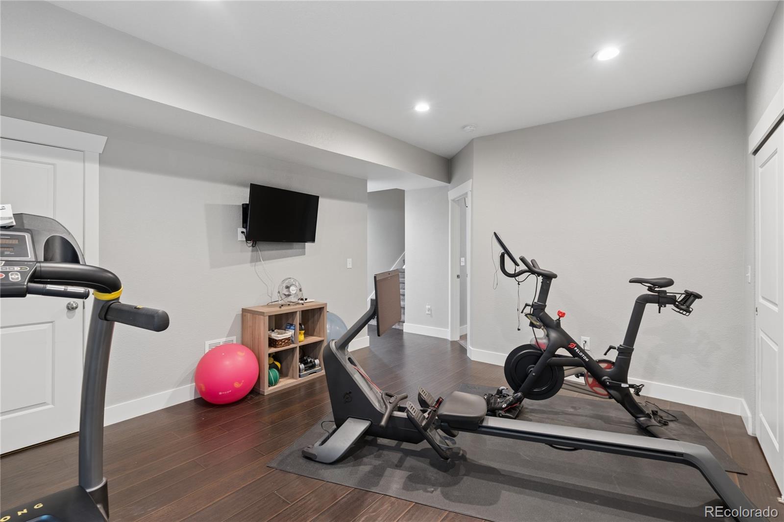 MLS Image #33 for 827  uinta way,denver, Colorado