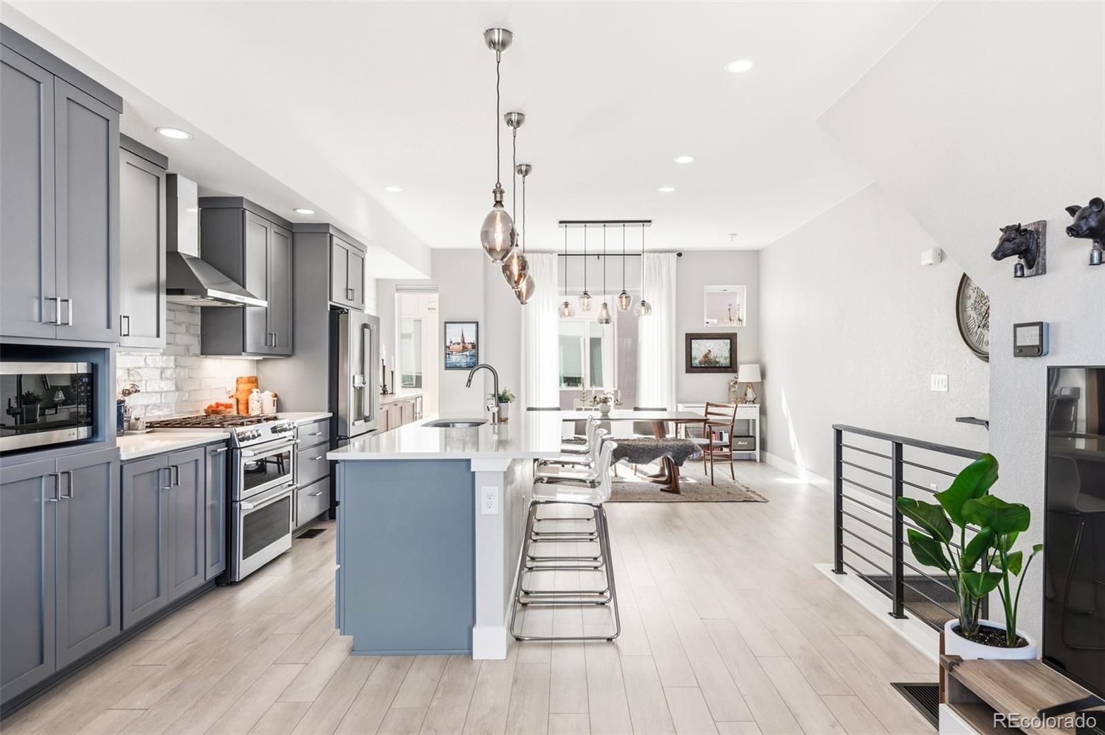 MLS Image #11 for 1635  harlan street 4,lakewood, Colorado