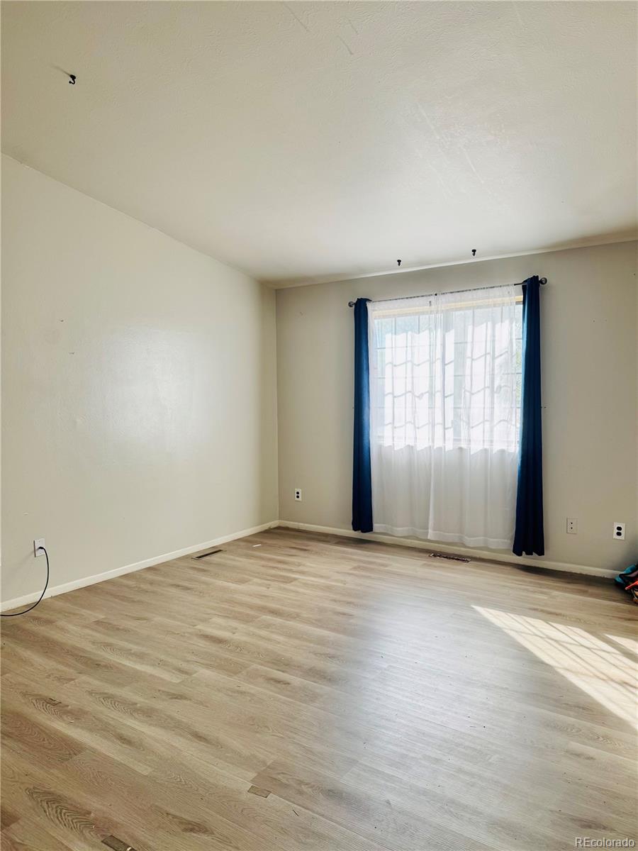 MLS Image #1 for 3927 s pitkin way,aurora, Colorado