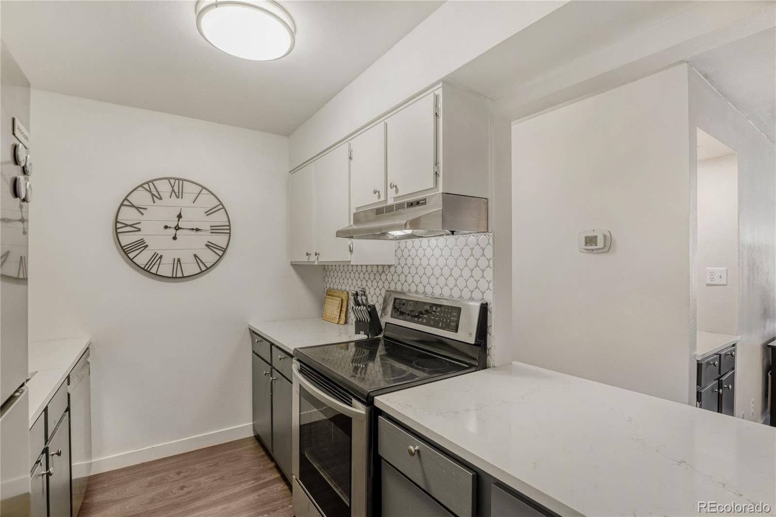 MLS Image #12 for 1313 n williams street 301,denver, Colorado