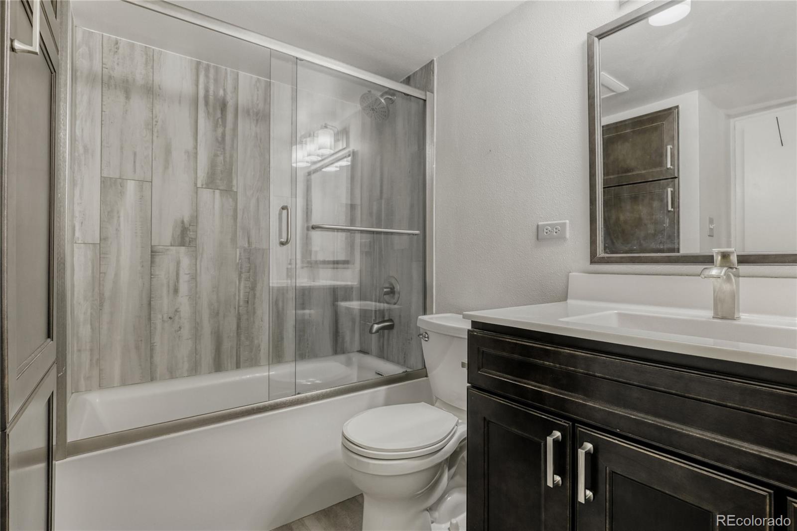 MLS Image #15 for 1313 n williams street 301,denver, Colorado