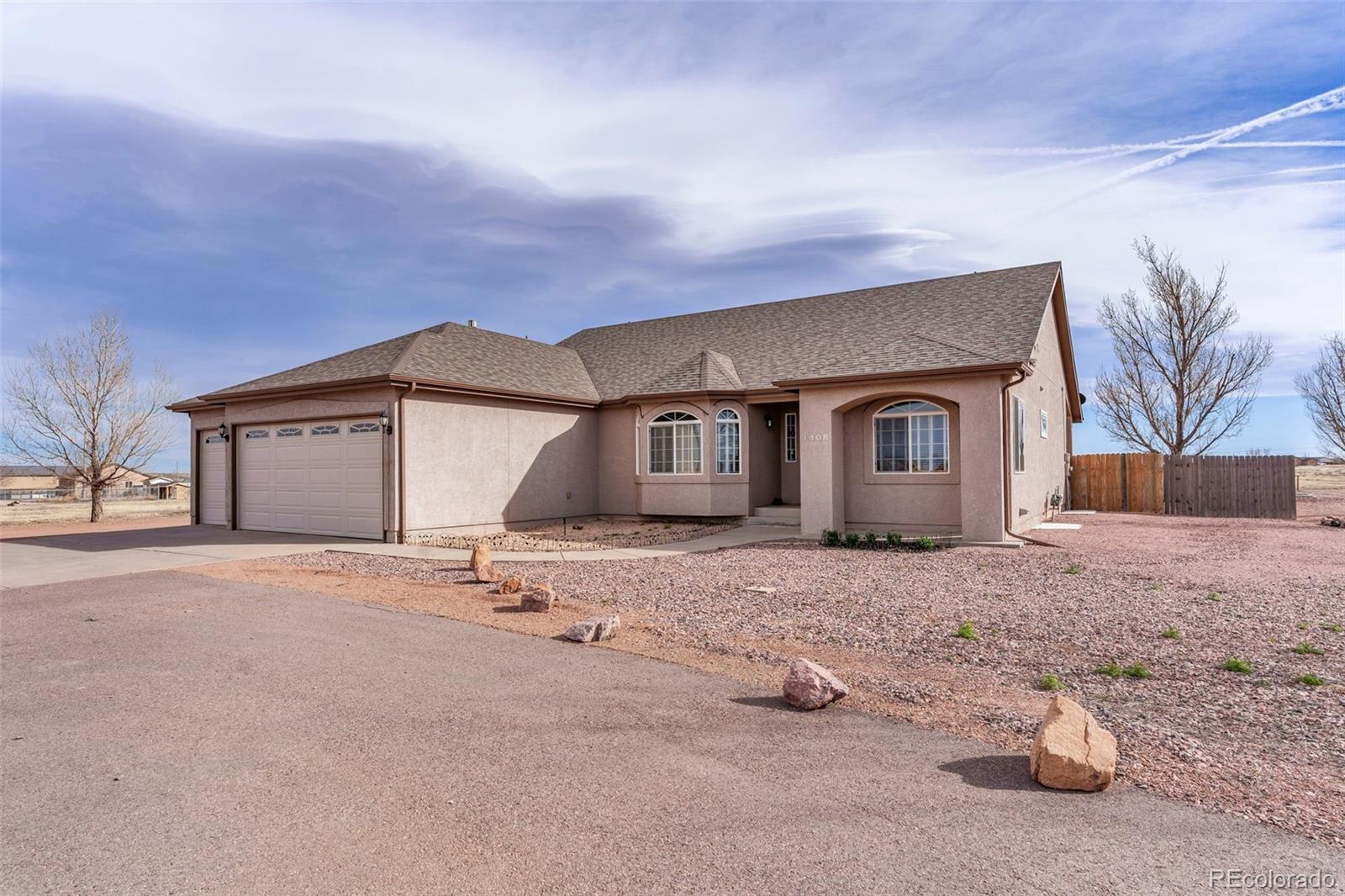 MLS Image #10 for 1408 e kiva drive,pueblo, Colorado