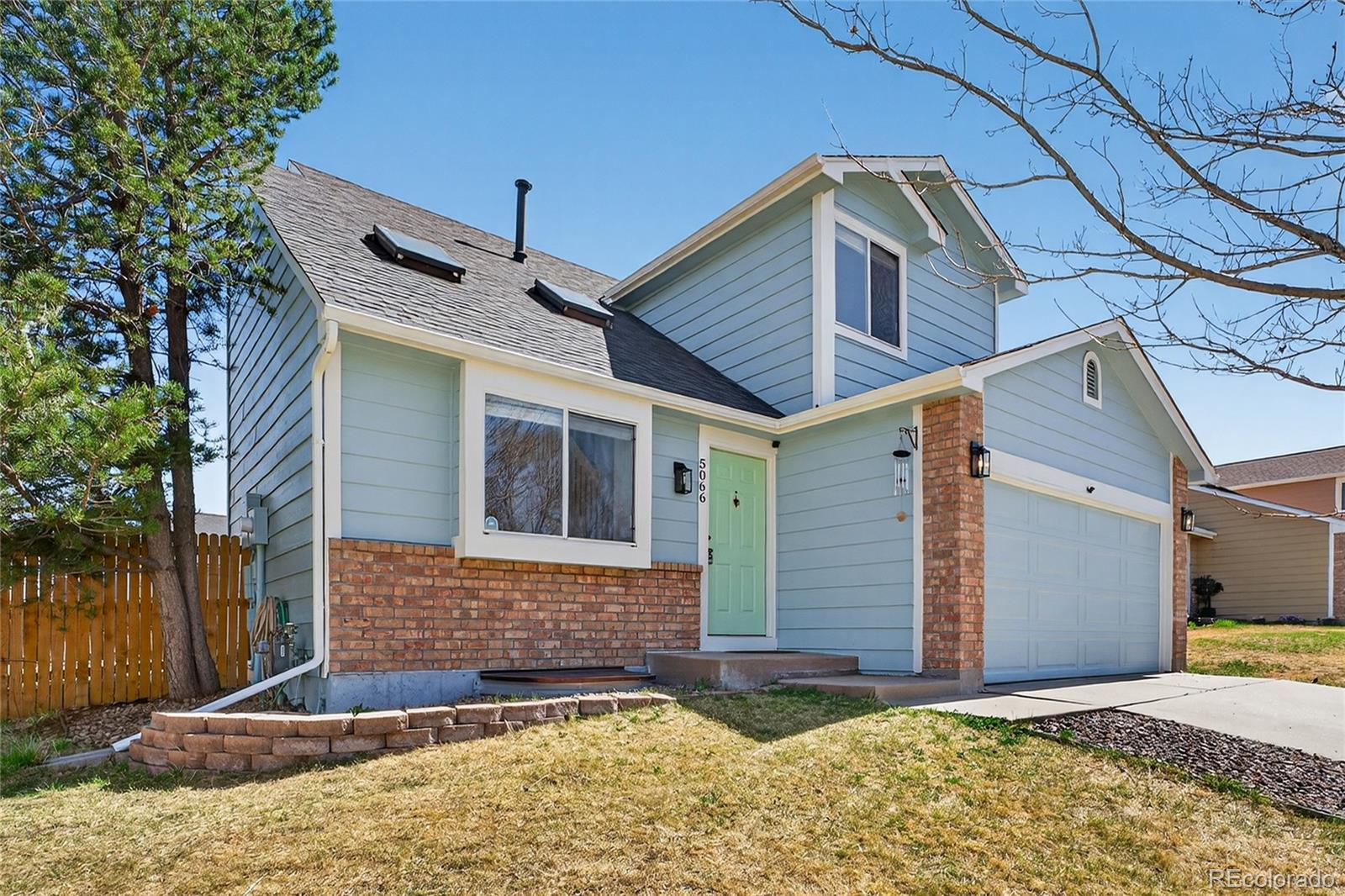MLS Image #3 for 5066 s genoa street,centennial, Colorado
