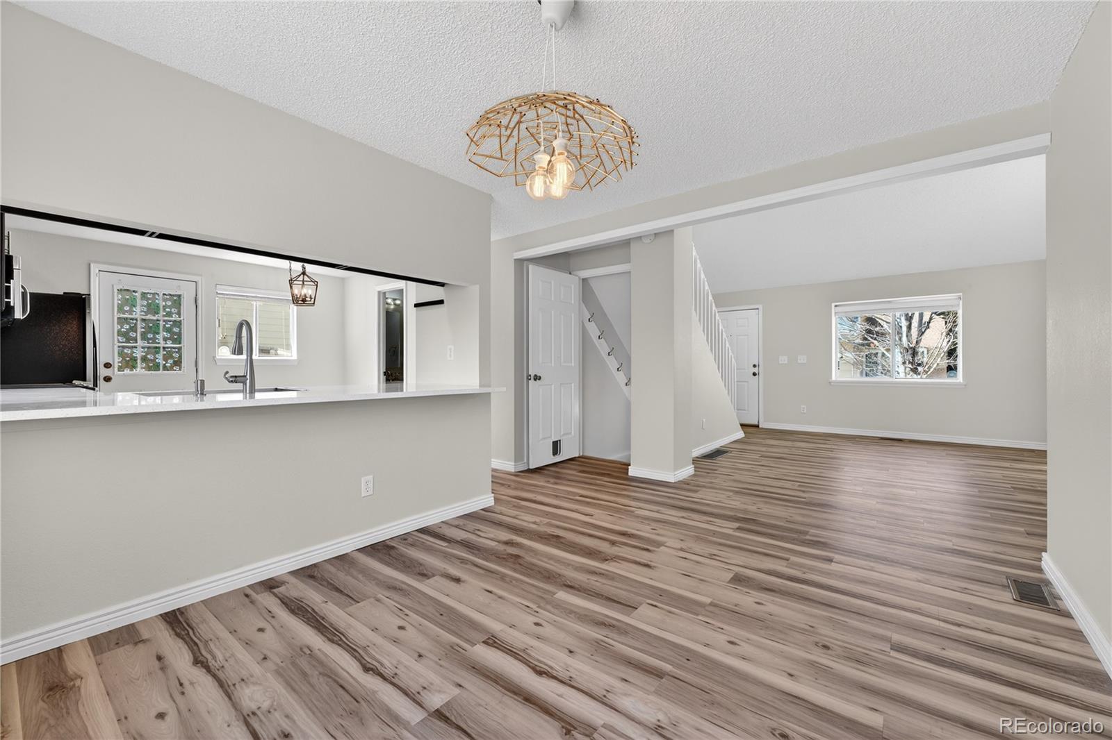 MLS Image #9 for 5066 s genoa street,centennial, Colorado
